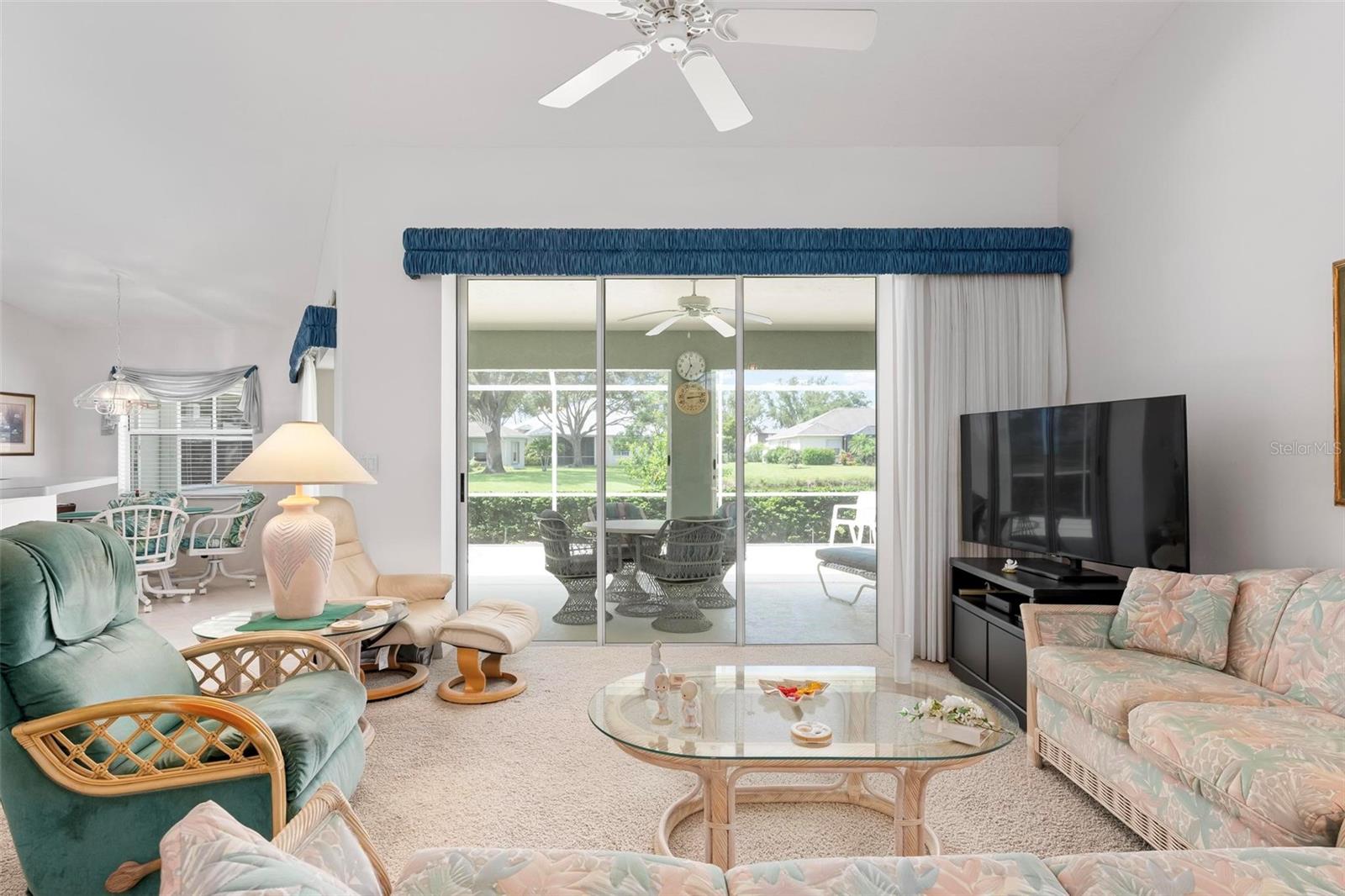 Image 4 of 40 For 403 Bermuda Isles Circle