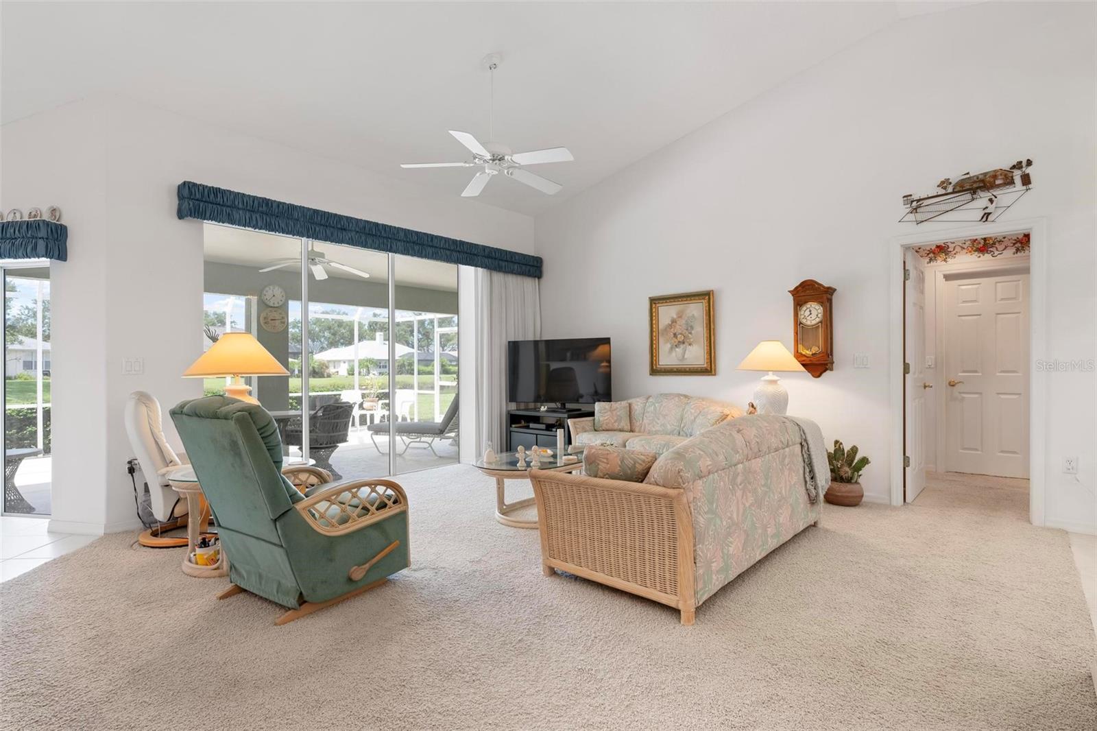 Image 6 of 40 For 403 Bermuda Isles Circle