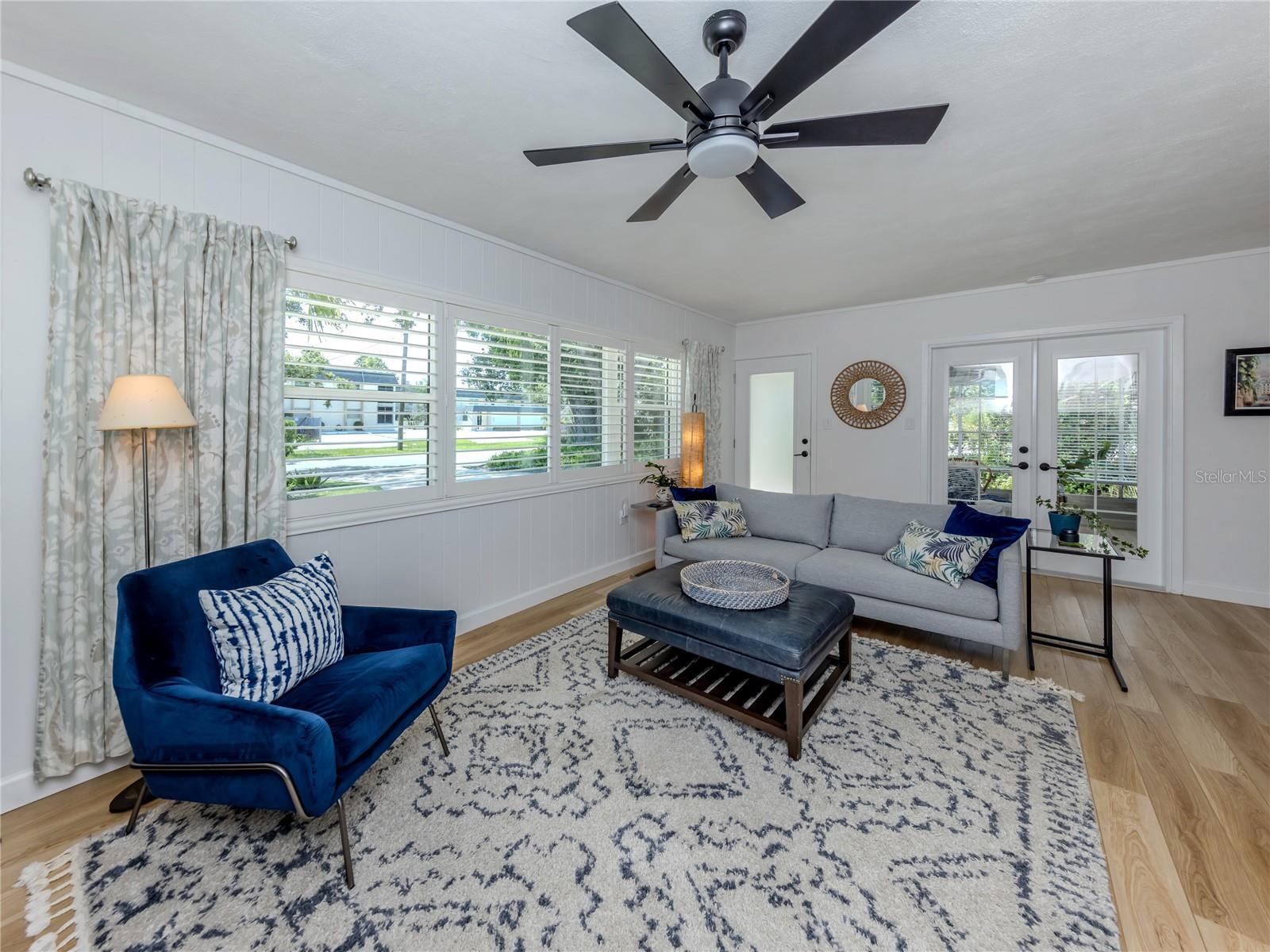 Image 10 of 53 For 209 Park Boulevard N