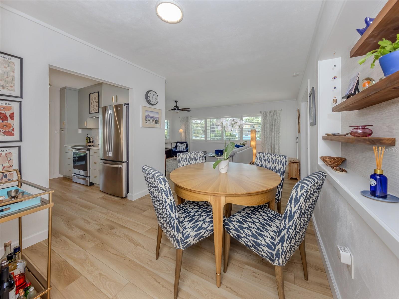 Image 12 of 53 For 209 Park Boulevard N