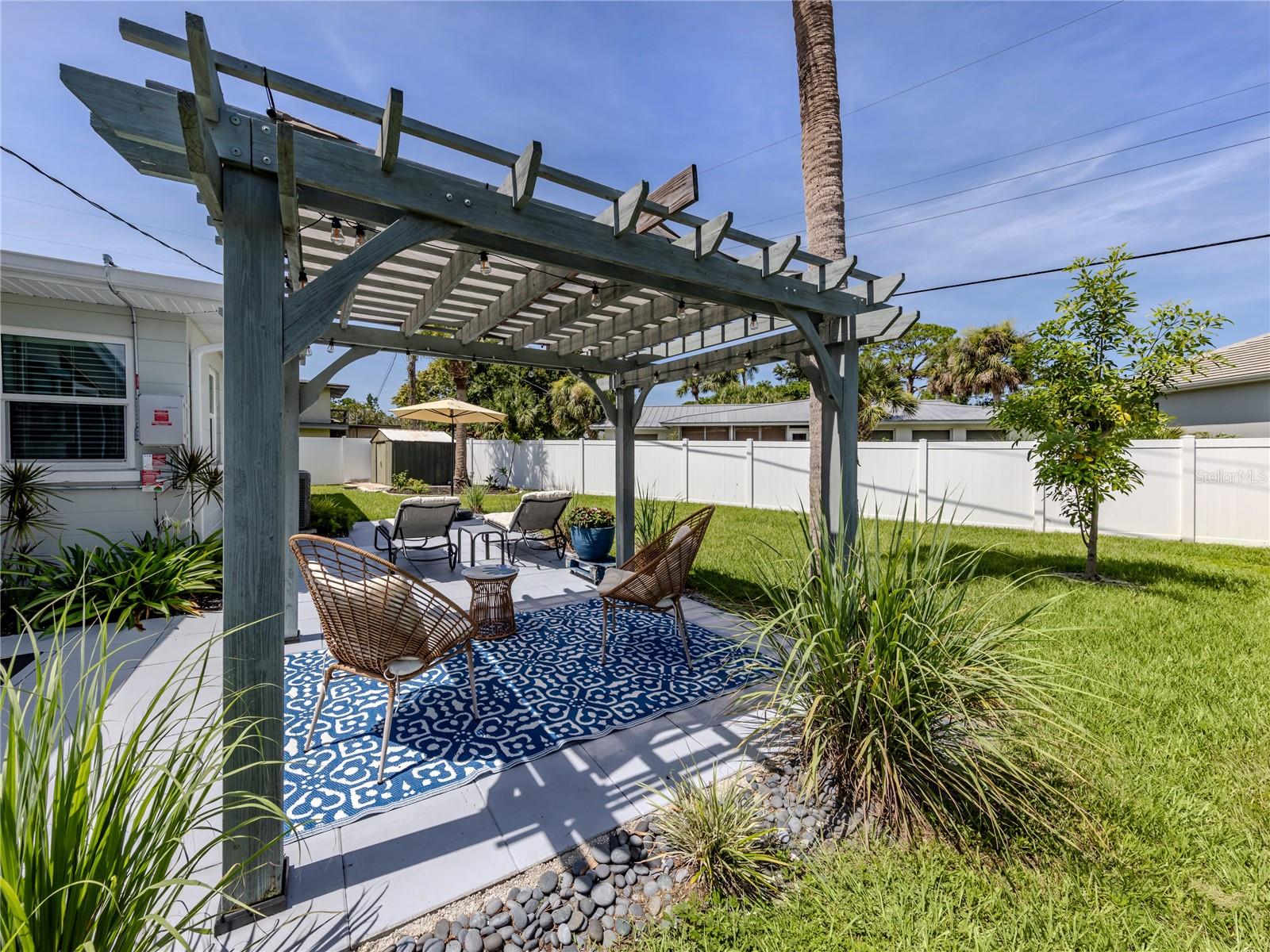 Image 21 of 53 For 209 Park Boulevard N