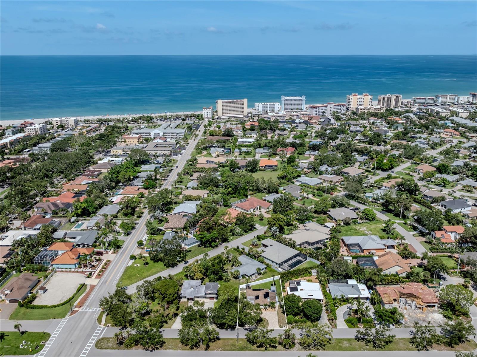 Image 30 of 53 For 209 Park Boulevard N