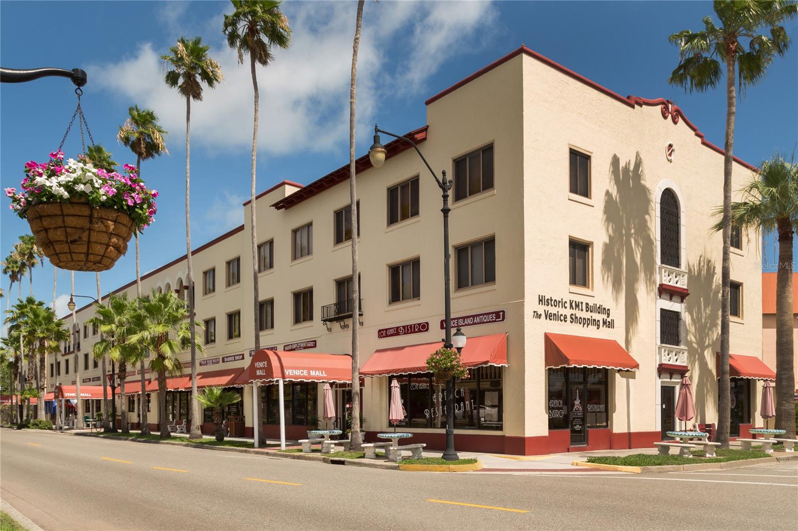 Image 43 of 53 For 209 Park Boulevard N