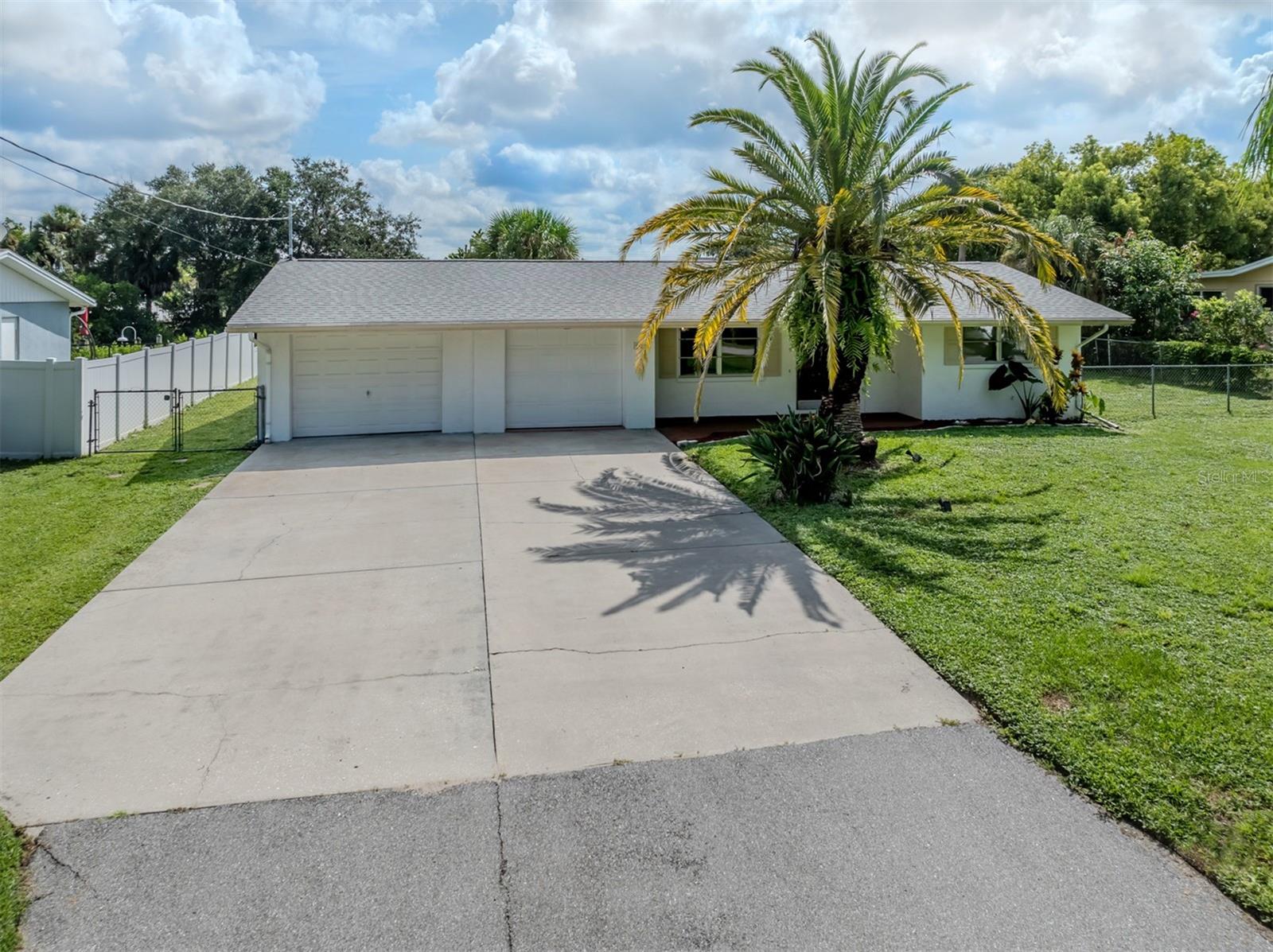 Image 2 of 52 For 605 Barnes Parkway