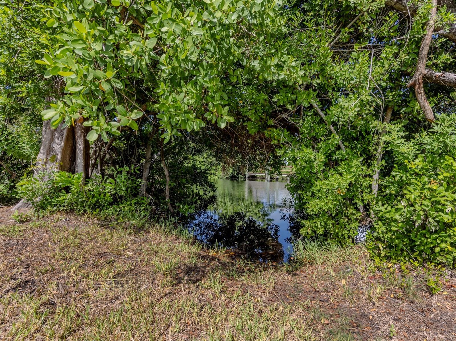 Image 39 of 52 For 605 Barnes Parkway