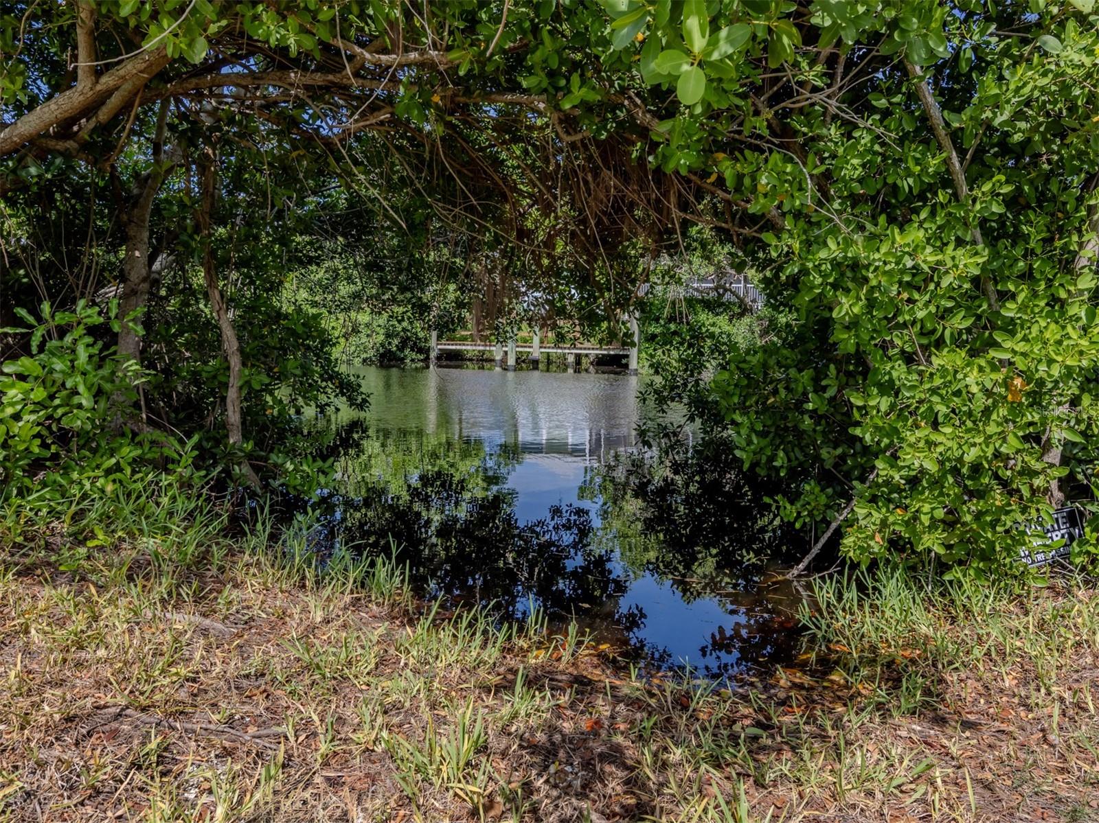 Image 40 of 52 For 605 Barnes Parkway