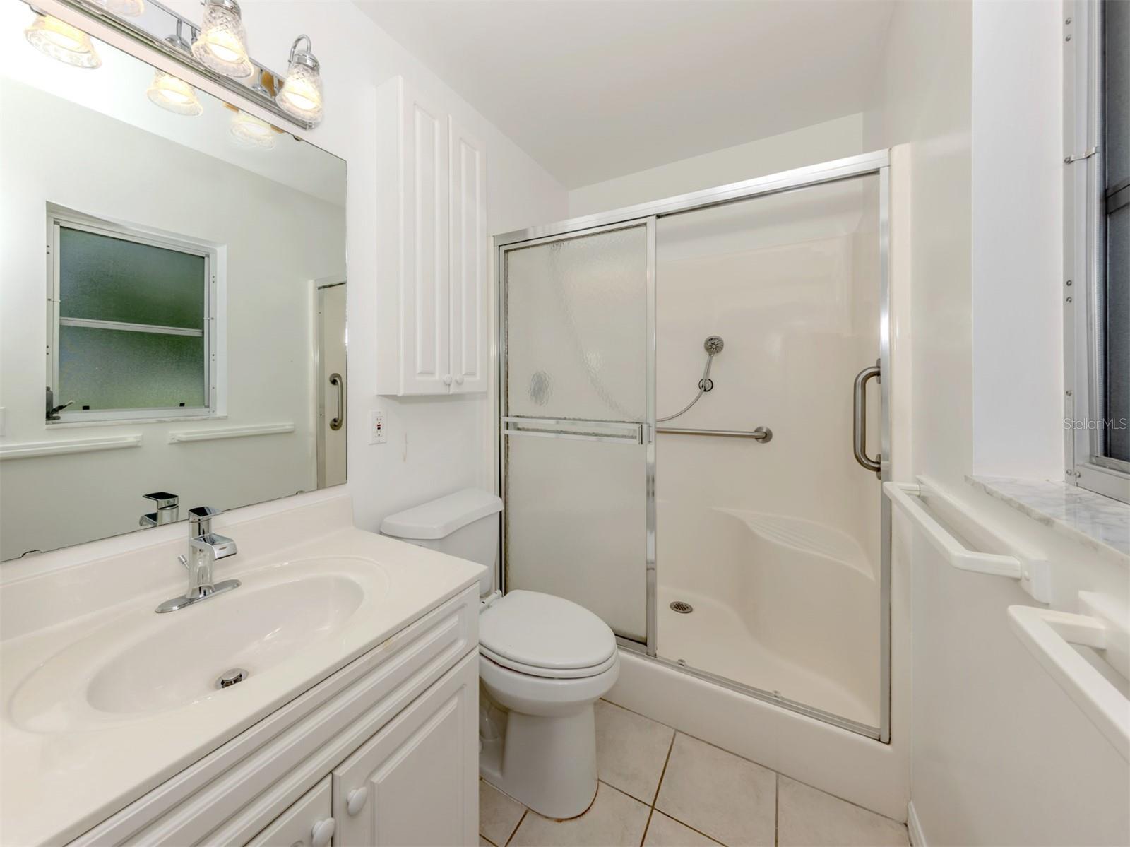 Image 21 of 41 For 732 Laurel Avenue