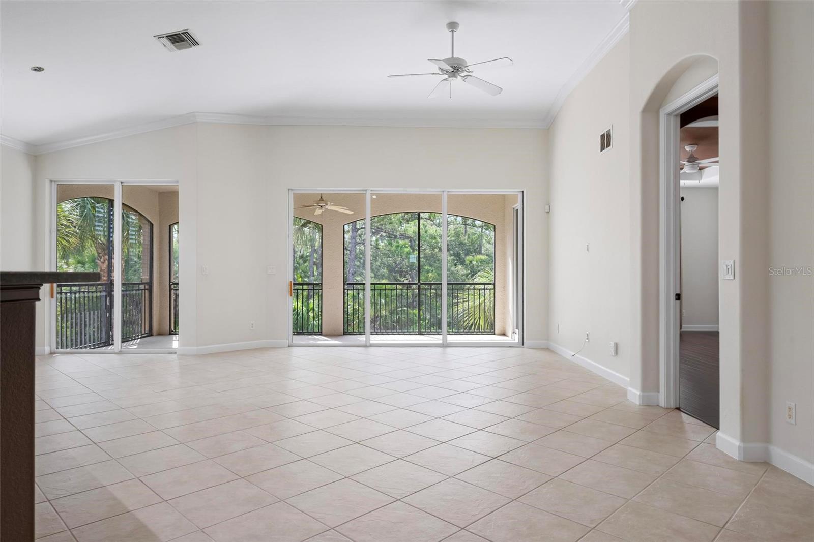 Image 18 of 51 For 114 Bella Vista Terrace 6c