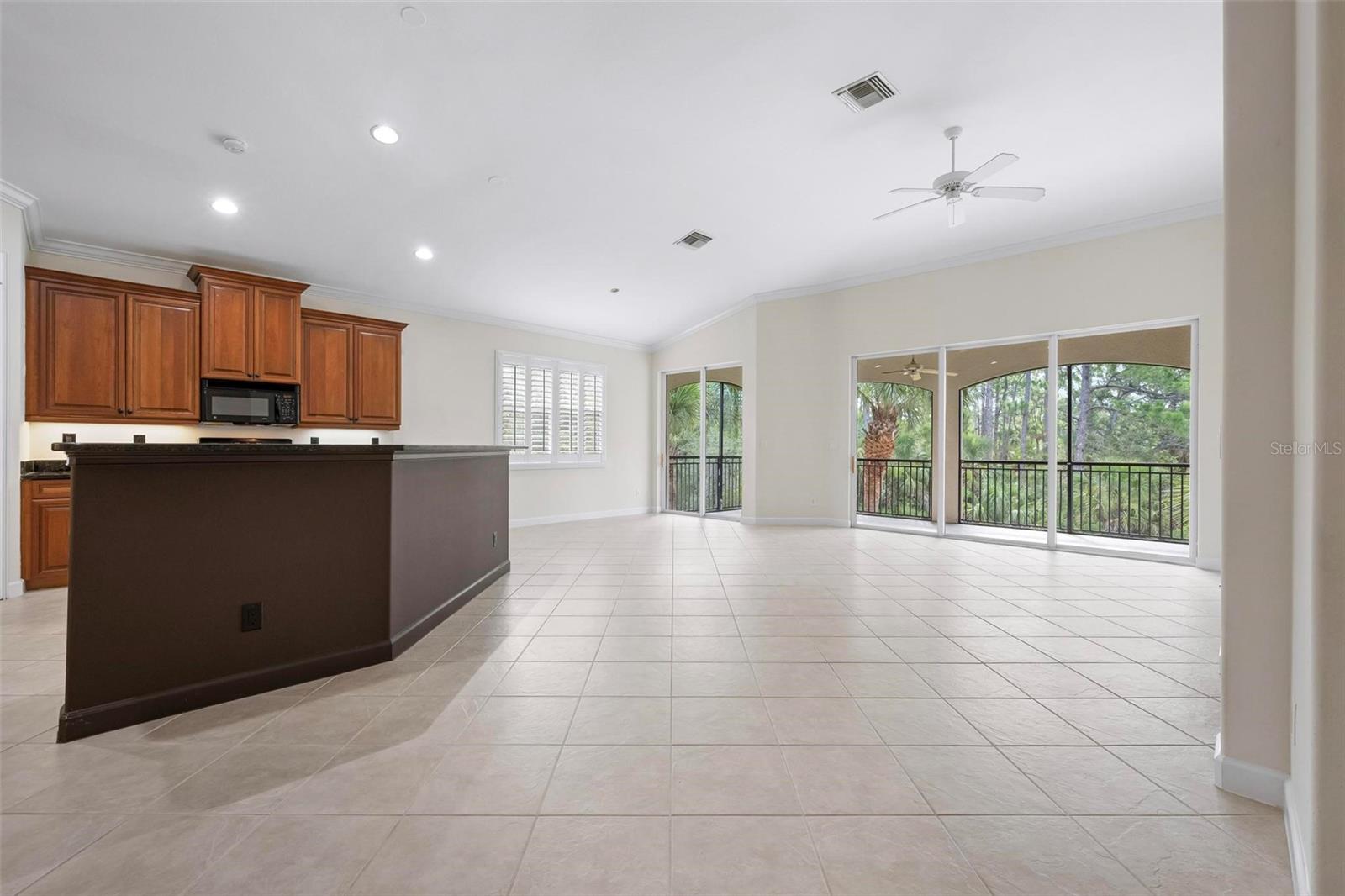 Image 23 of 51 For 114 Bella Vista Terrace 6c