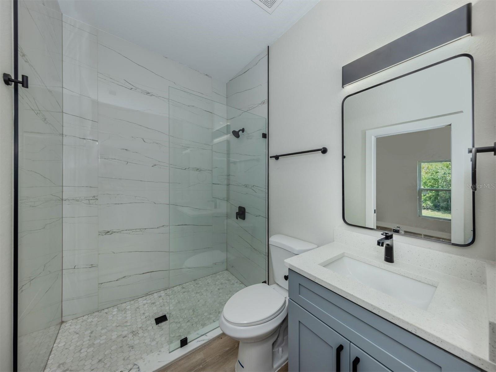 Image 12 of 20 For 16445 Tanglewood Avenue