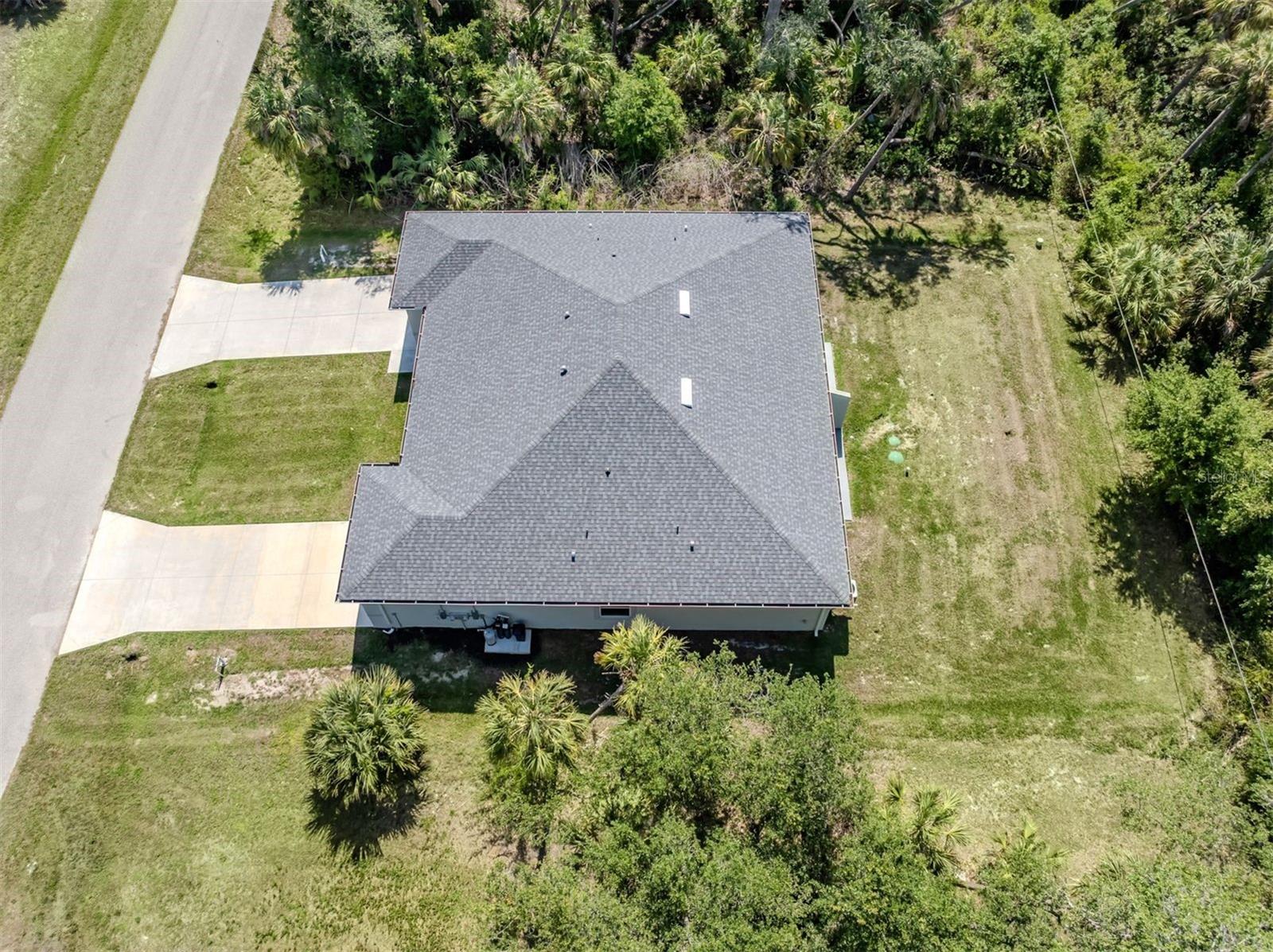 Image 19 of 20 For 16445 Tanglewood Avenue