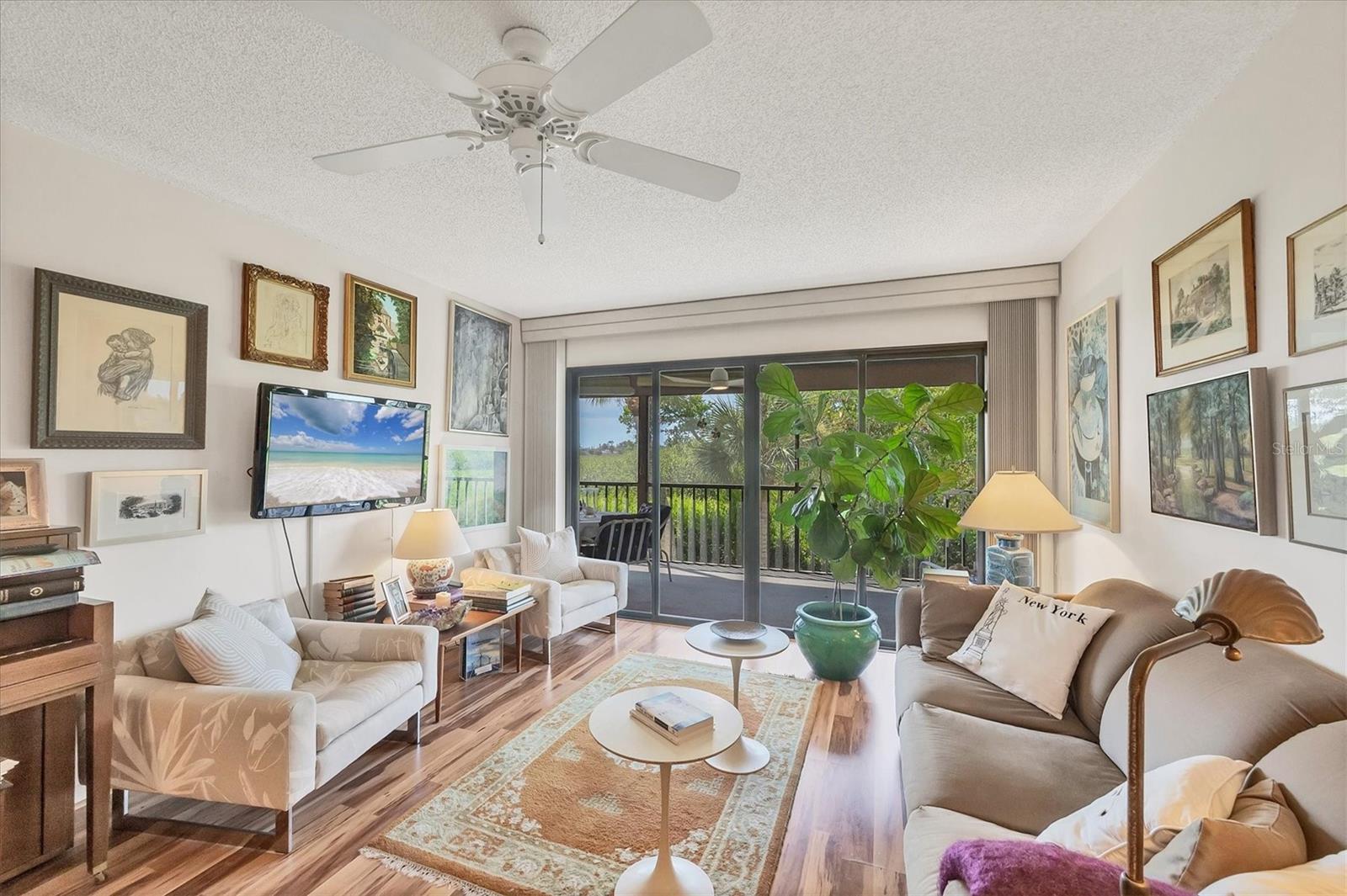 Image 10 of 59 For 1088 Bird Bay Way 307