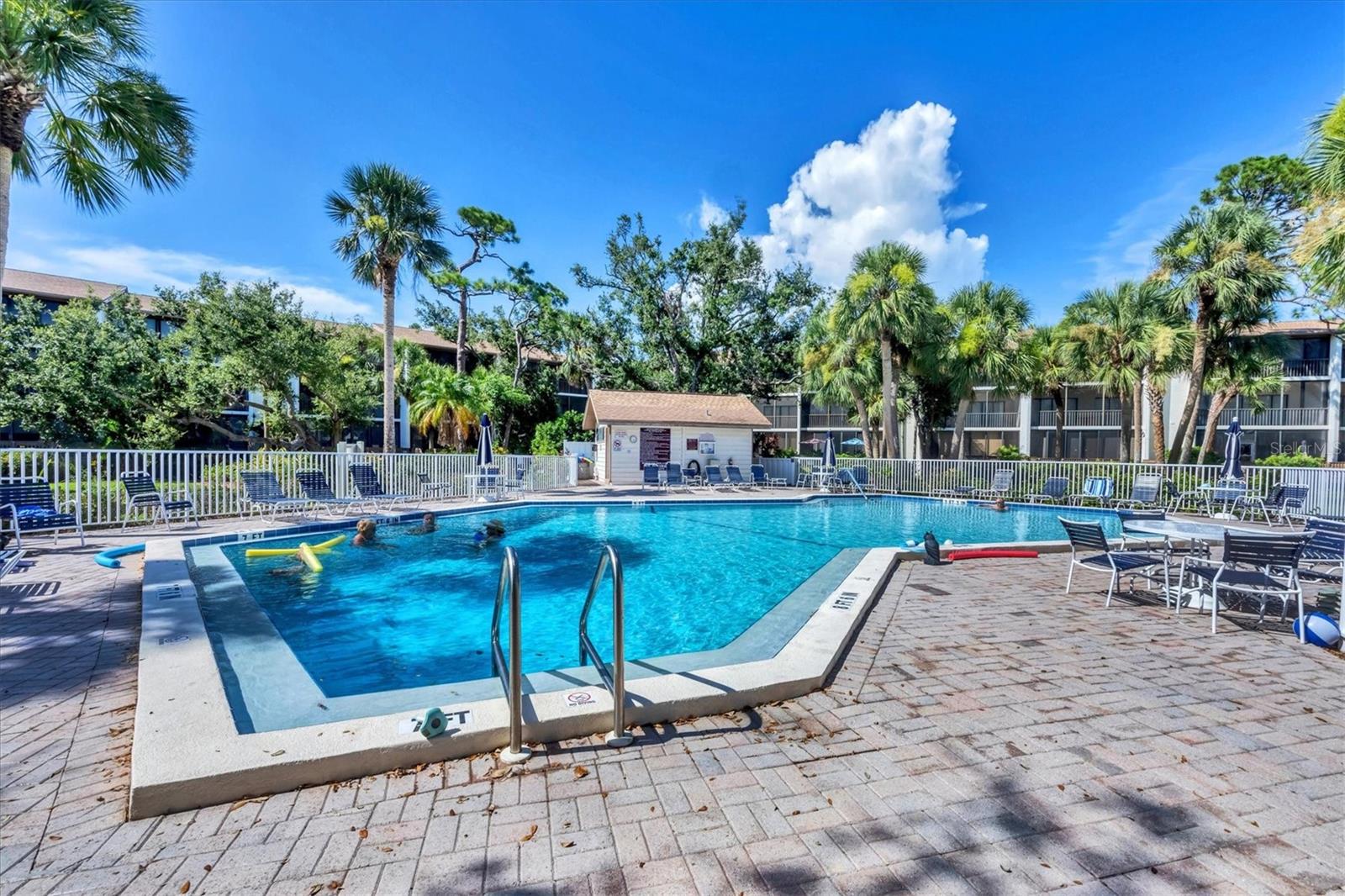 Image 35 of 59 For 1088 Bird Bay Way 307