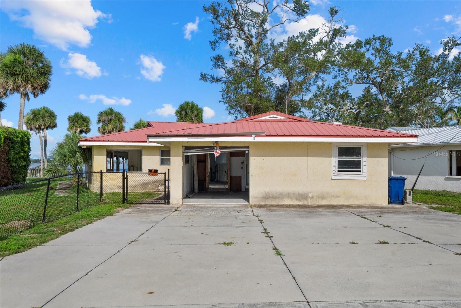Image 10 of 29 For 108 Winson Avenue