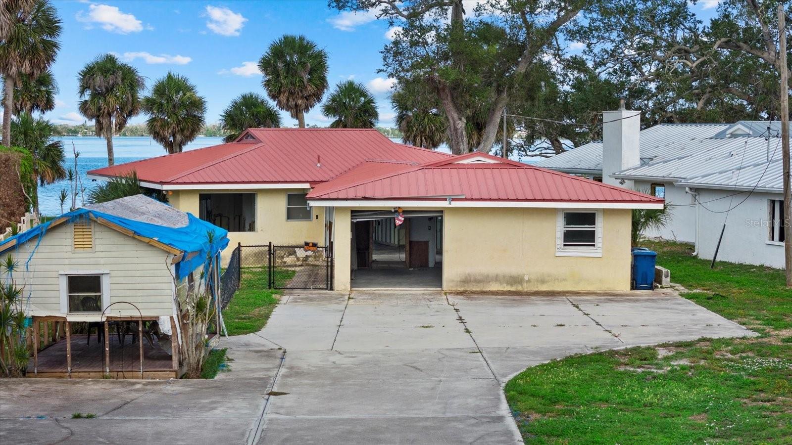 Image 14 of 29 For 108 Winson Avenue