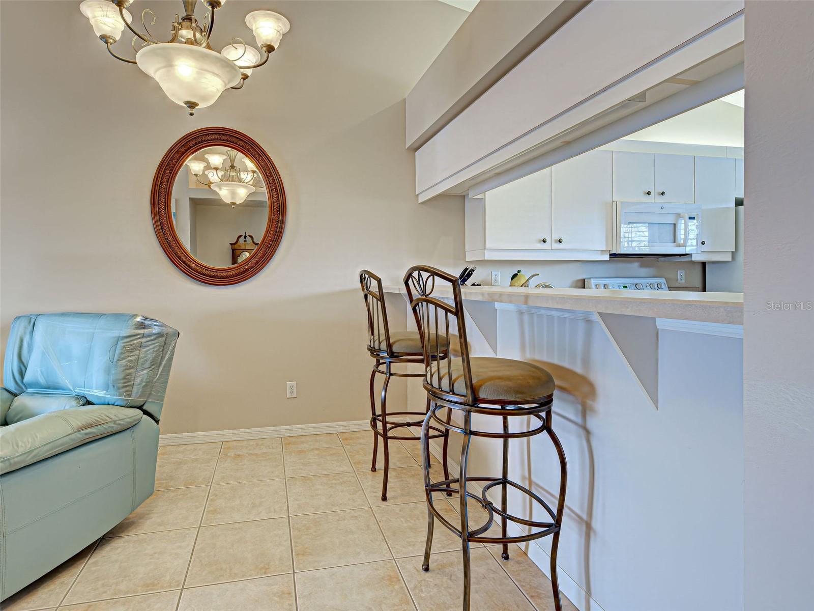 Image 12 of 52 For 903 Addington Court 203