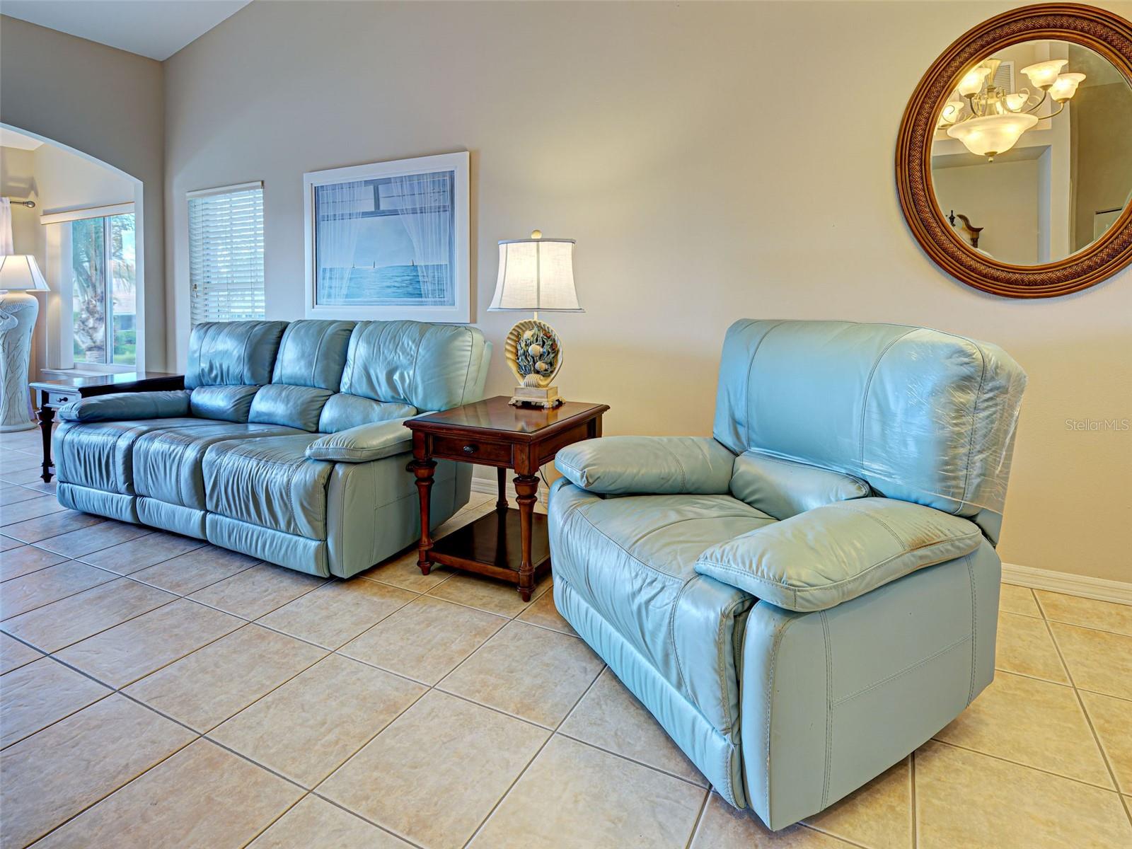 Image 13 of 52 For 903 Addington Court 203