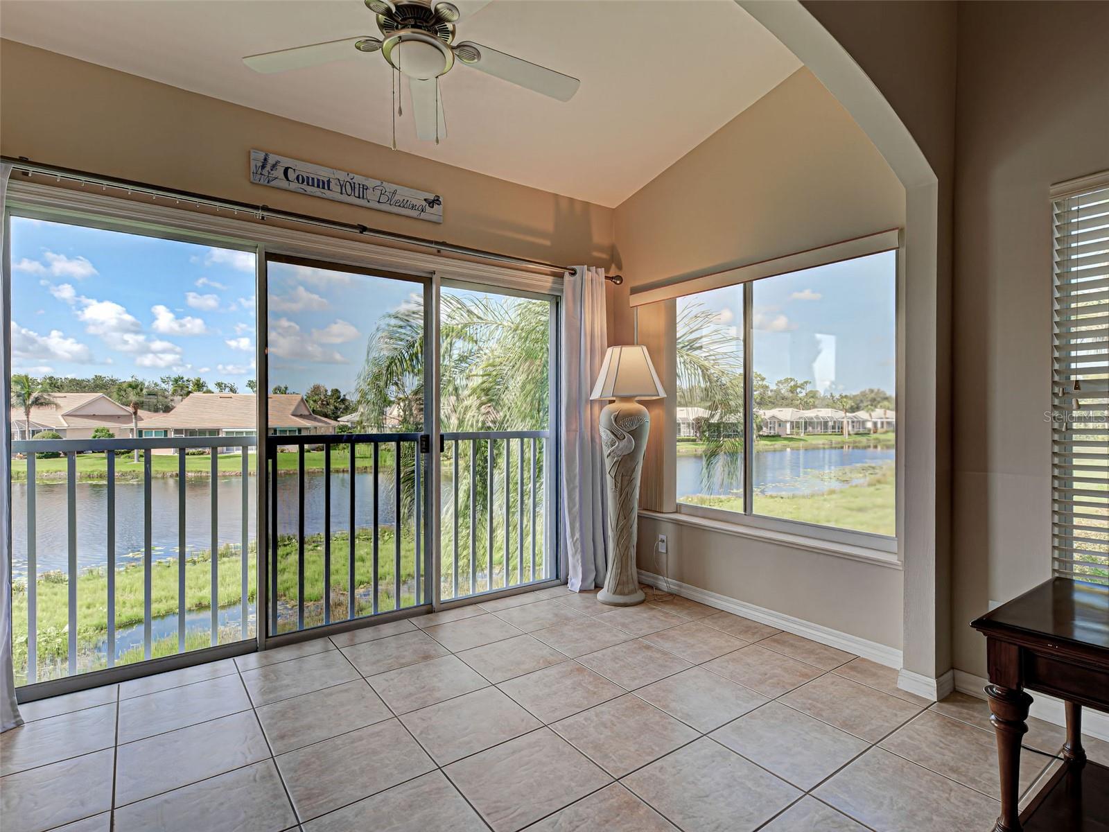 Image 19 of 52 For 903 Addington Court 203