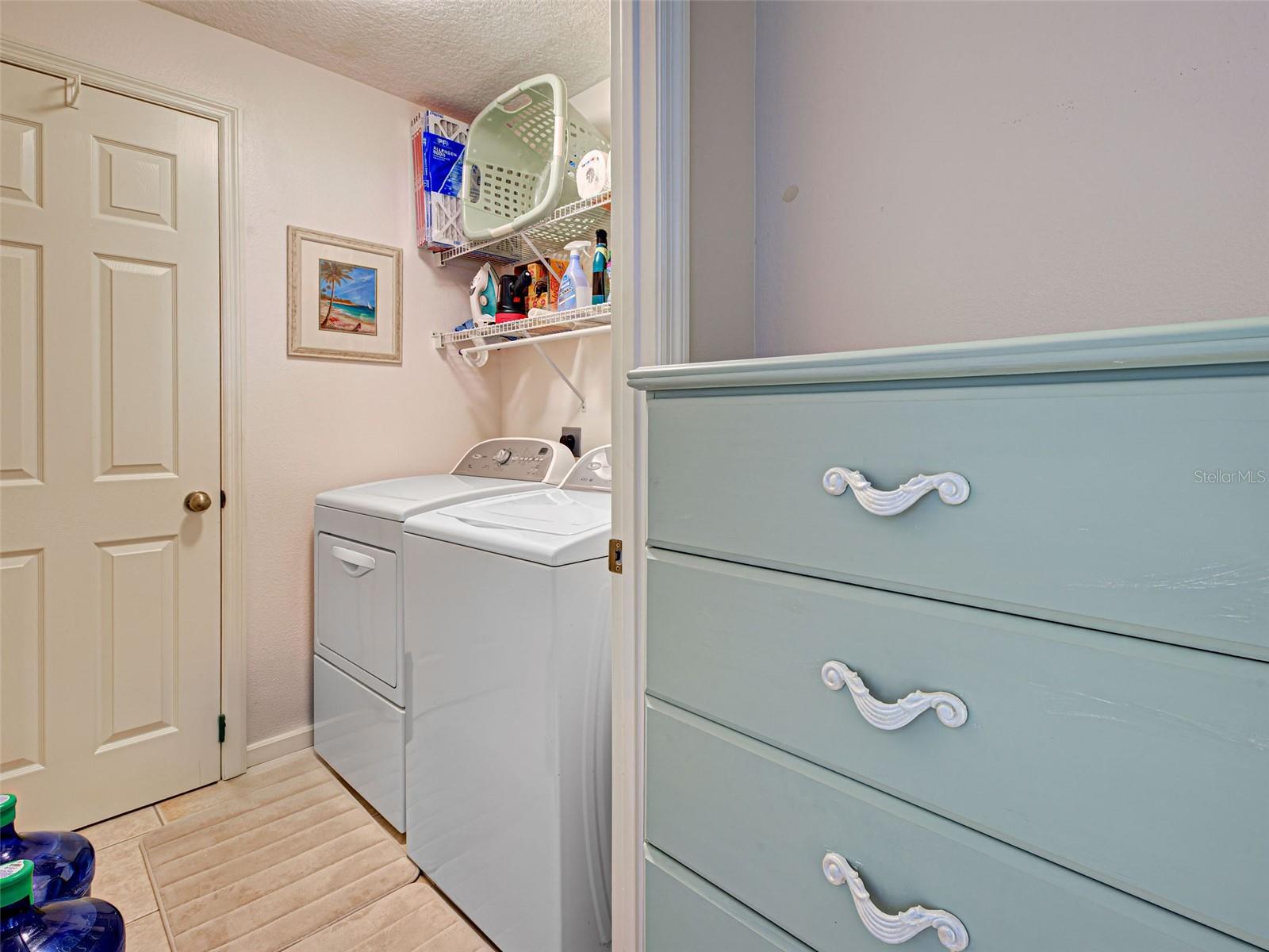 Image 26 of 52 For 903 Addington Court 203