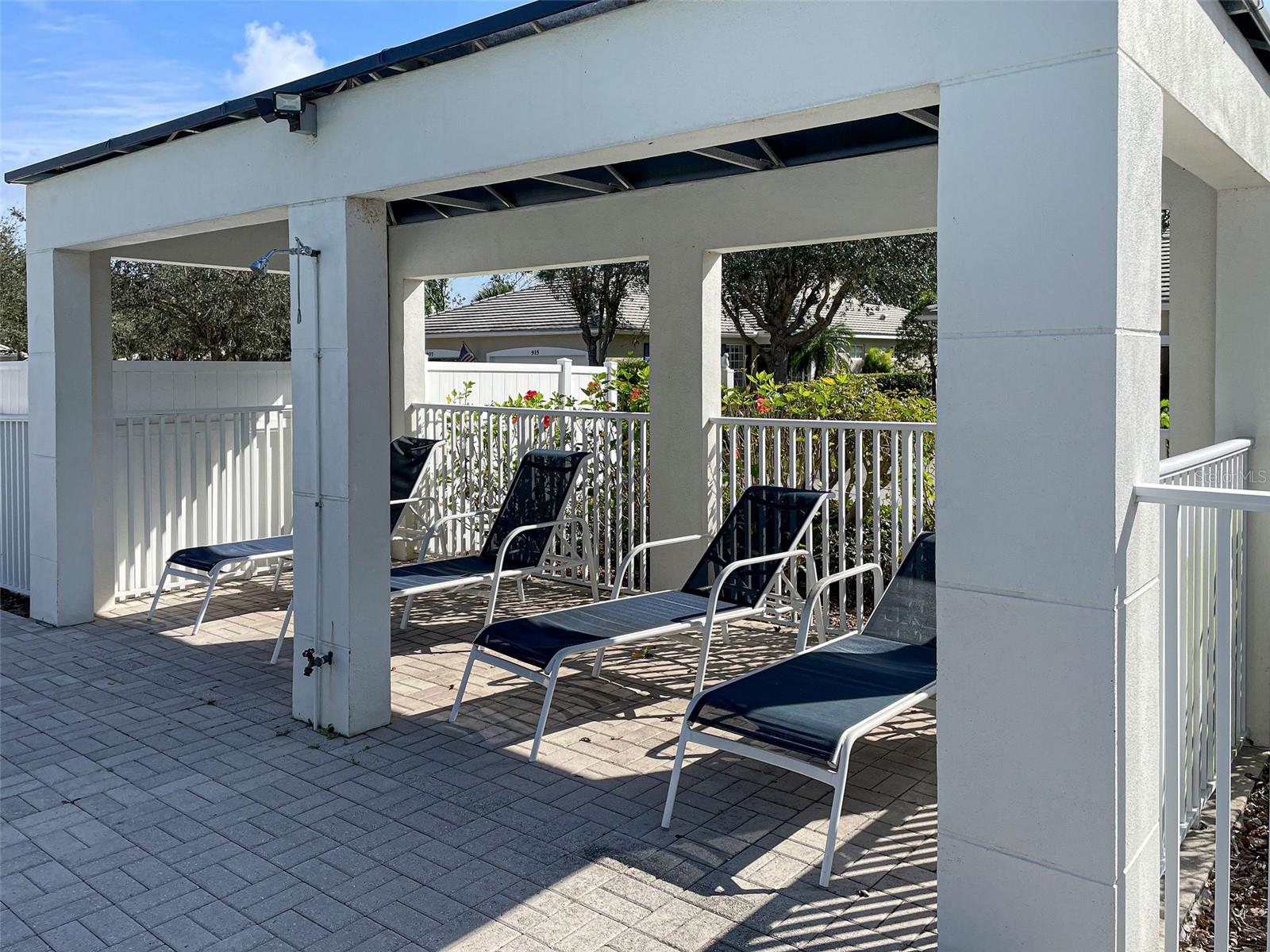 Image 37 of 52 For 903 Addington Court 203