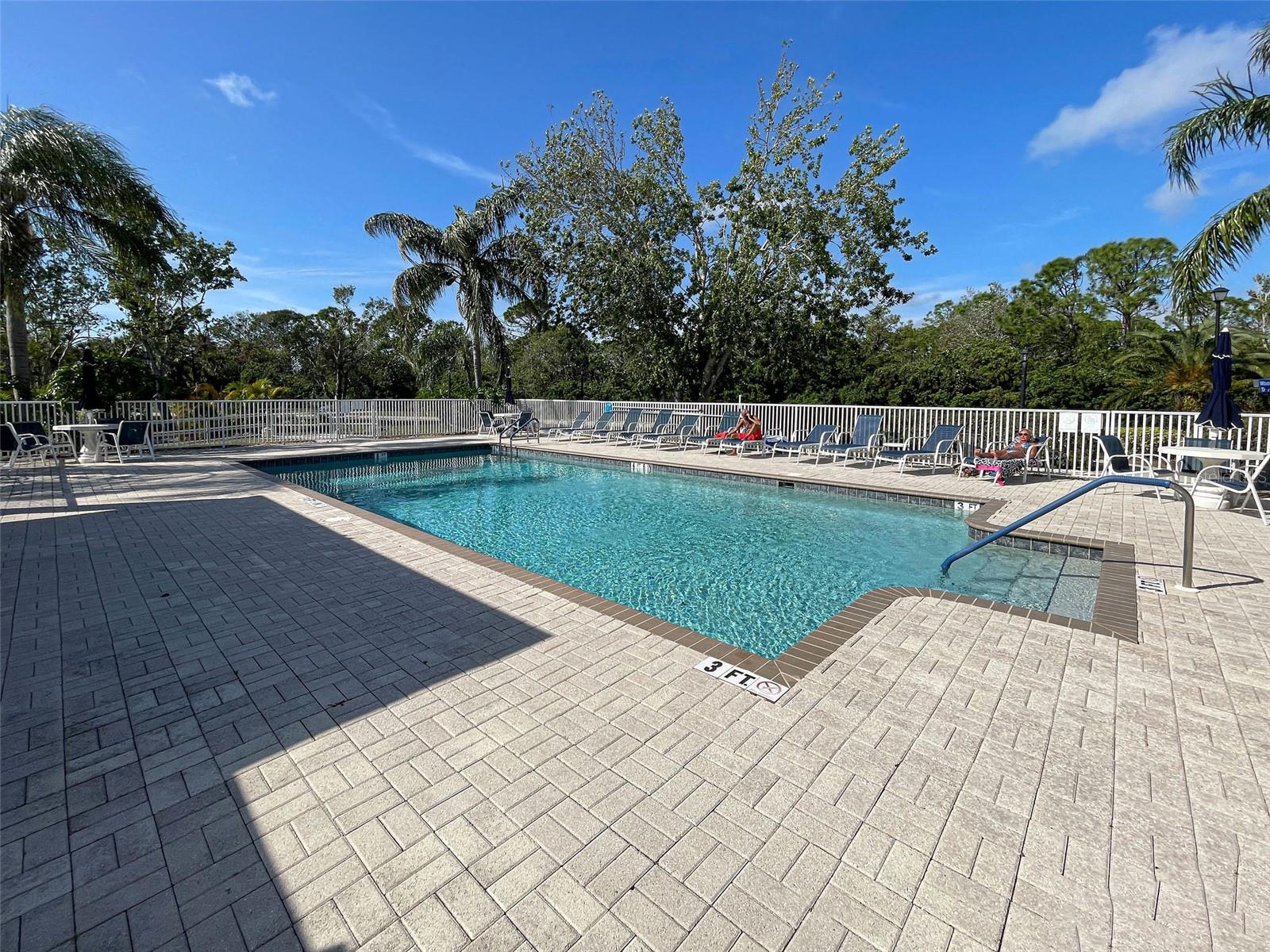 Image 38 of 52 For 903 Addington Court 203