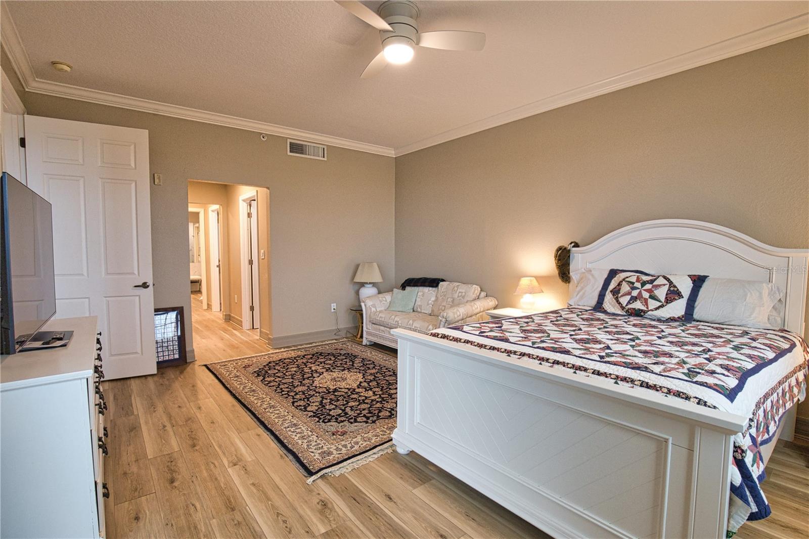 Image 21 of 48 For 5100 Jessie Harbor Drive 602