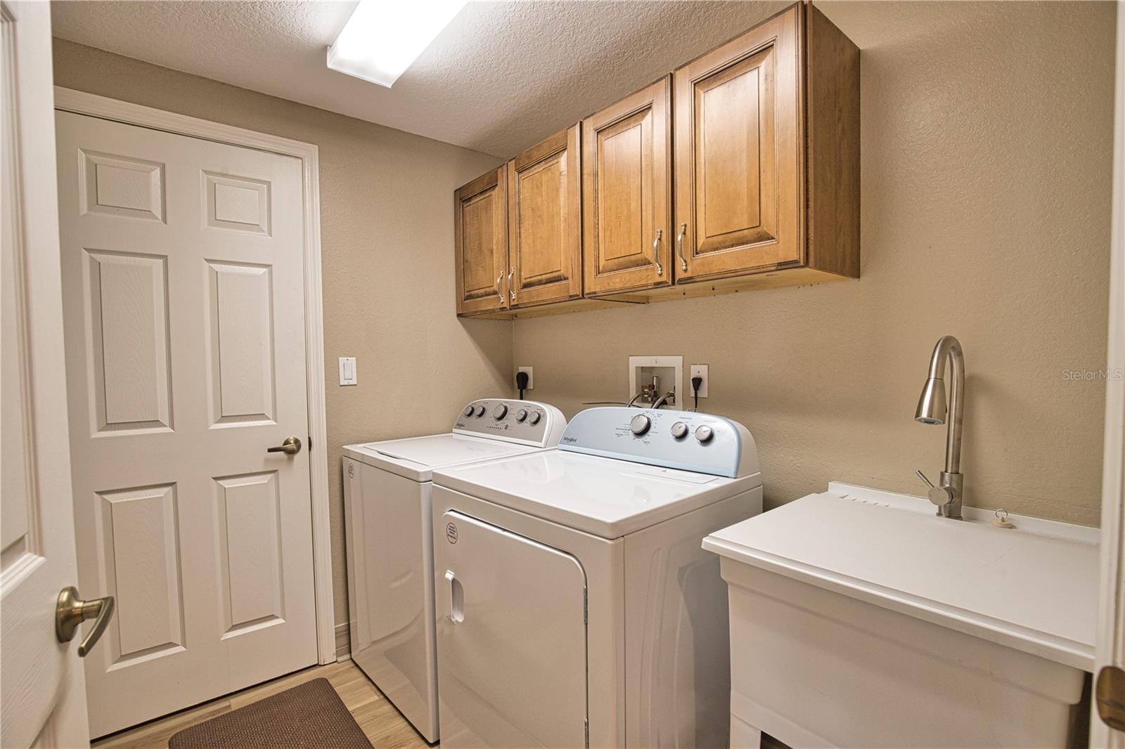 Image 33 of 48 For 5100 Jessie Harbor Drive 602