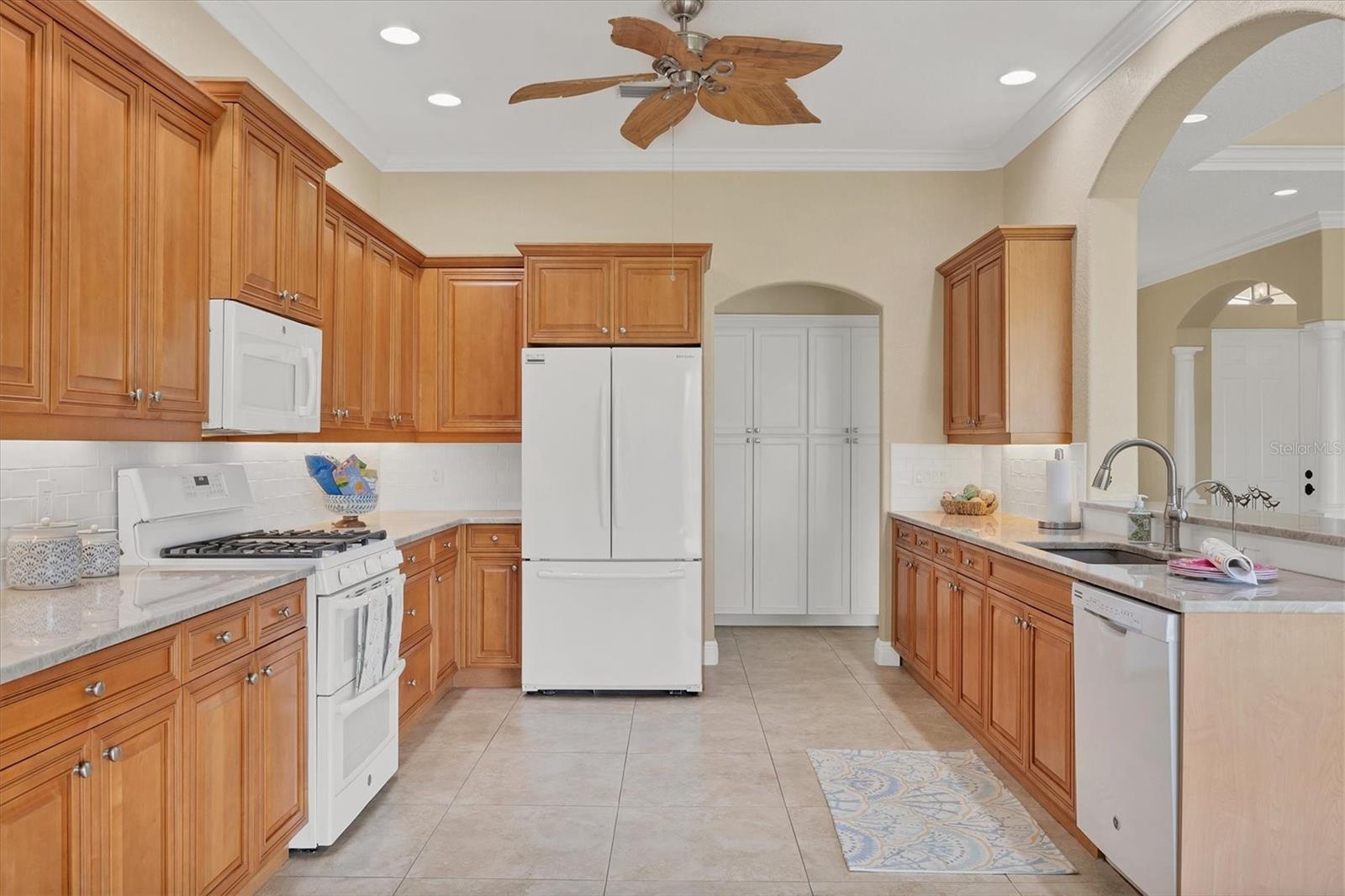 Image 15 of 55 For 2471 Silver Palm Road