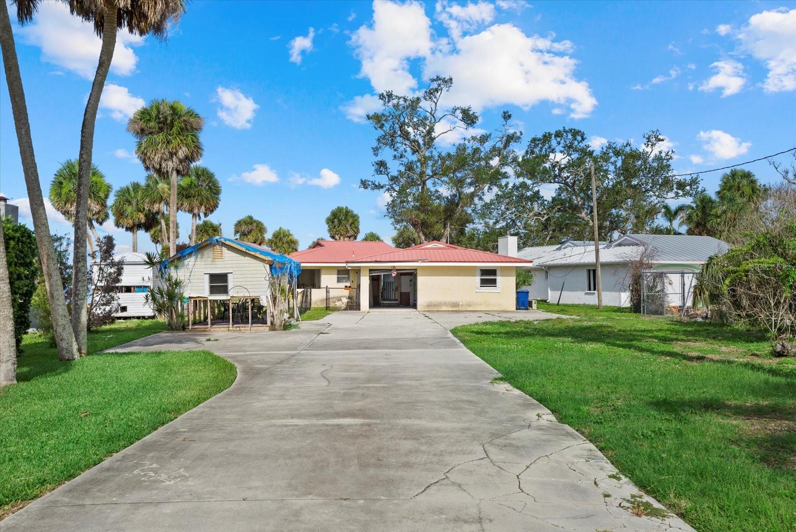 Image 12 of 29 For 108 Winson Avenue