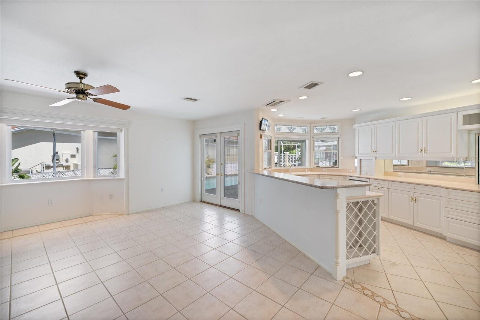 Image 25 of 67 For 315 Park Boulevard N