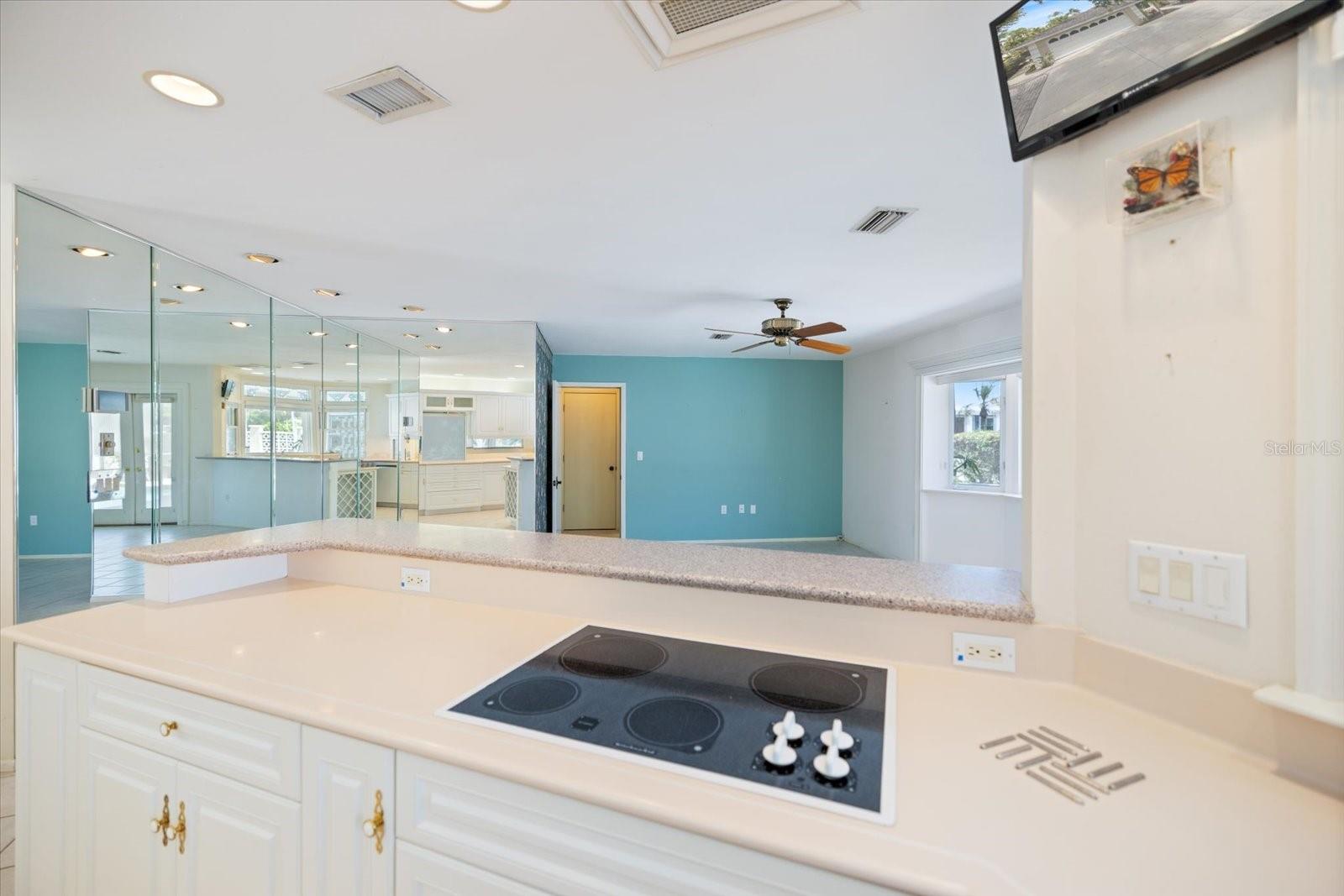 Image 27 of 67 For 315 Park Boulevard N