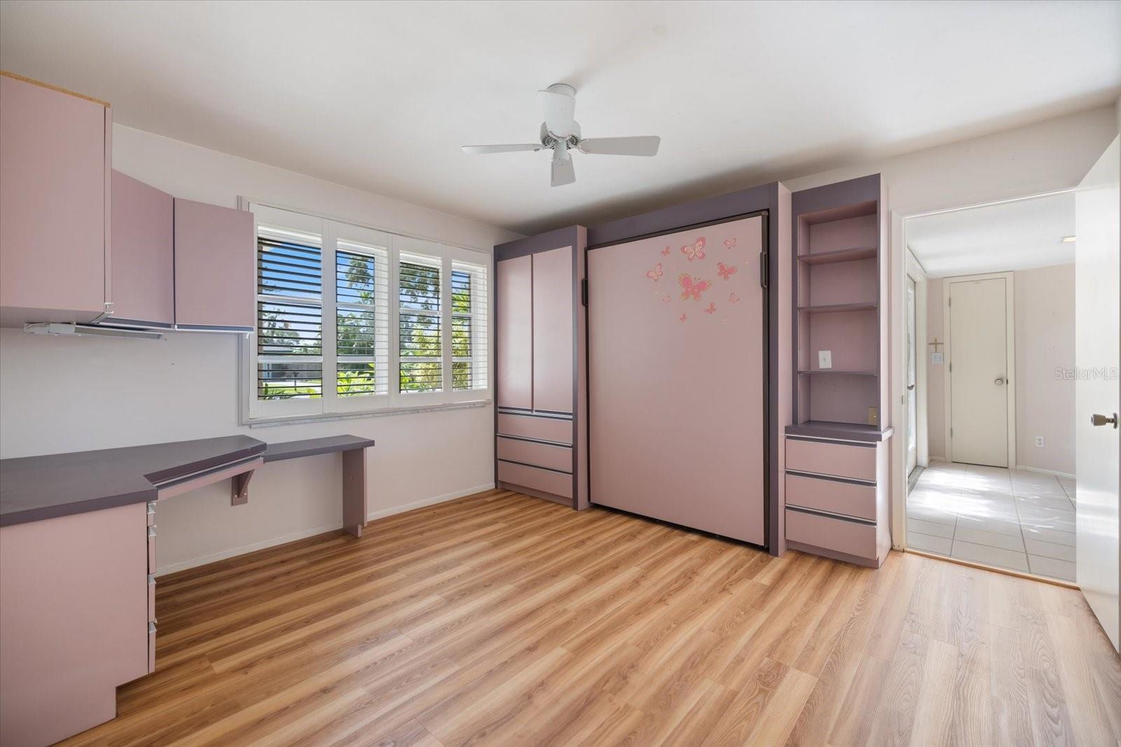 Image 37 of 67 For 315 Park Boulevard N