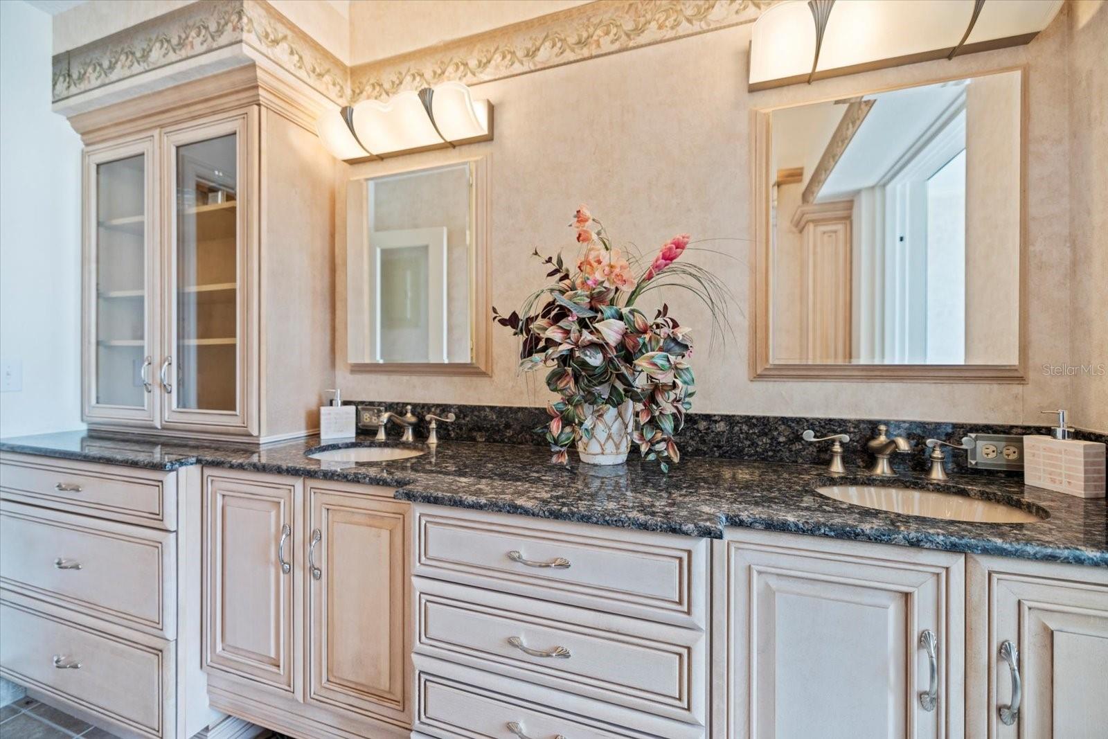 Image 42 of 67 For 315 Park Boulevard N