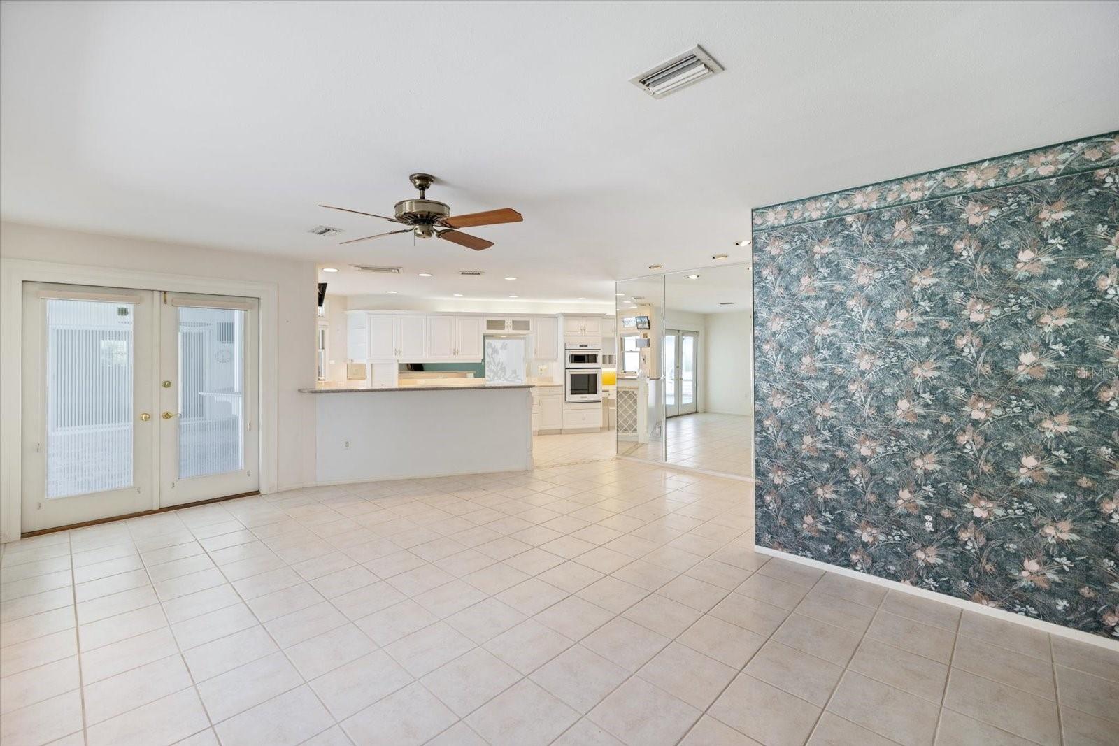 Image 47 of 67 For 315 Park Boulevard N