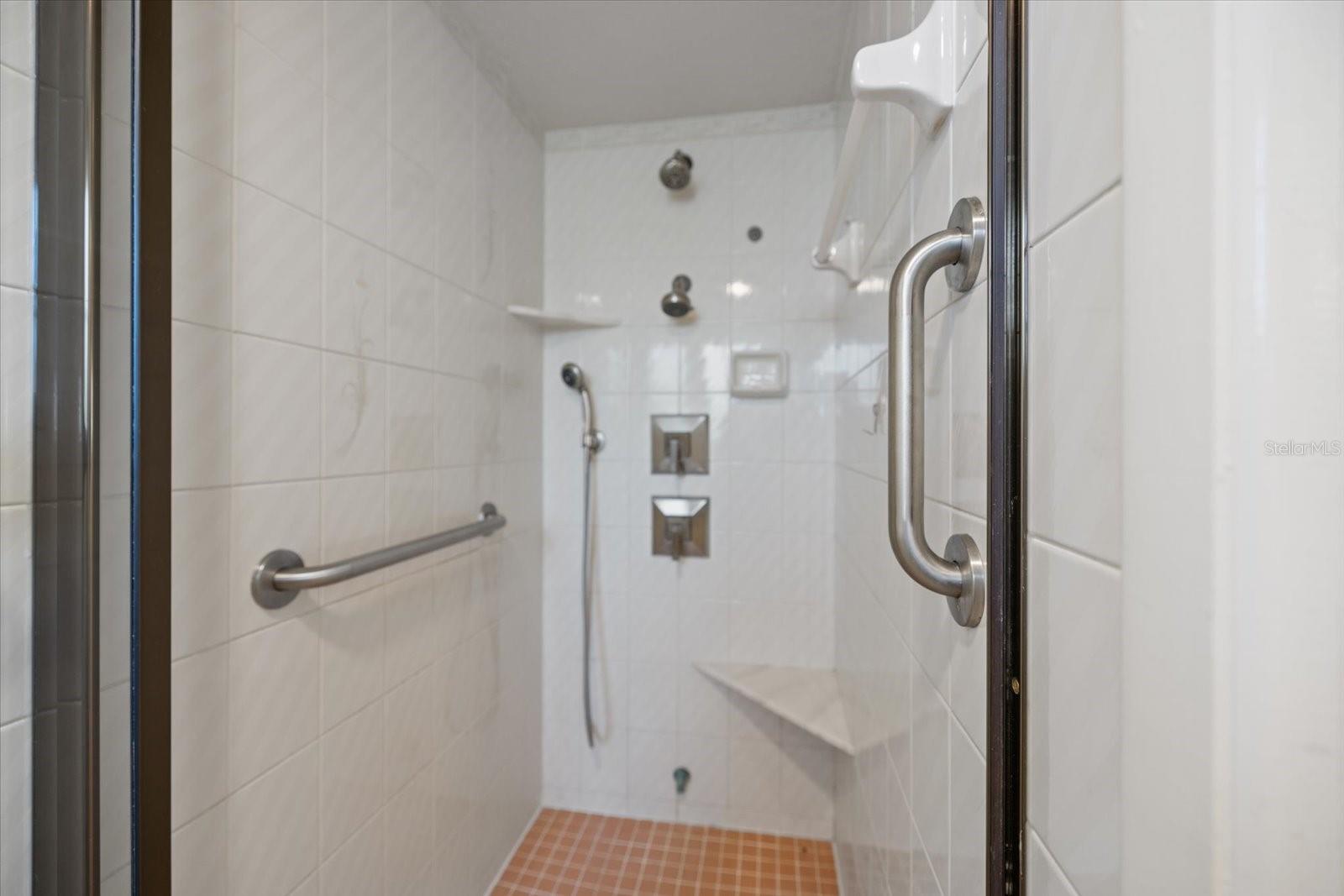 Image 54 of 67 For 315 Park Boulevard N