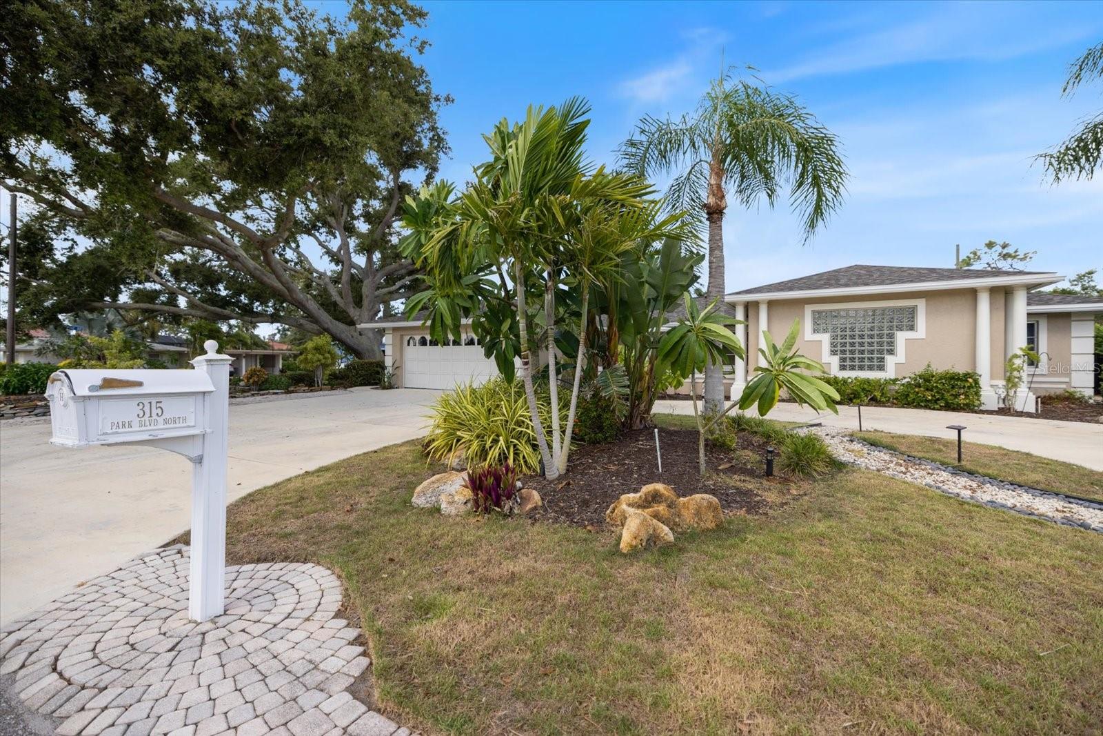 Image 61 of 67 For 315 Park Boulevard N