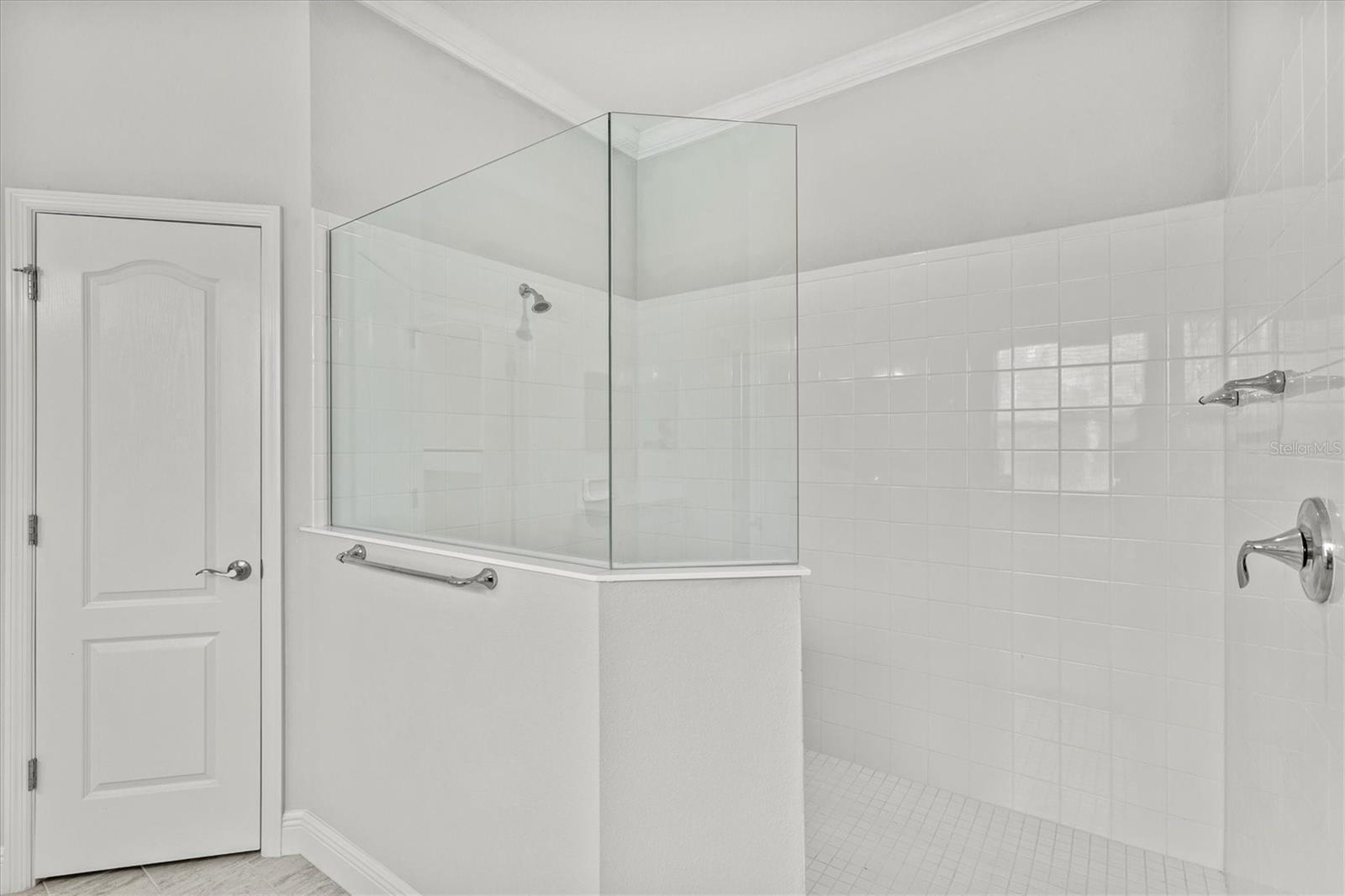 Image 28 of 85 For 12301 Auburndale Court