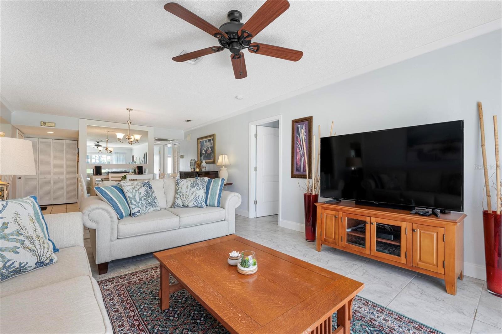 Image 10 of 82 For 240 Cerromar Way S 42