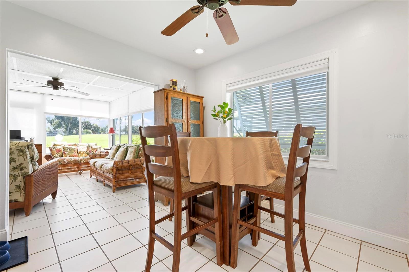 Image 18 of 82 For 240 Cerromar Way S 42