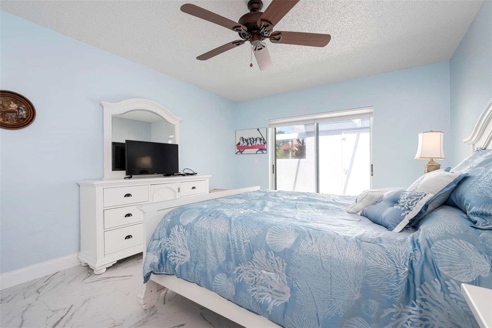 Image 27 of 82 For 240 Cerromar Way S 42