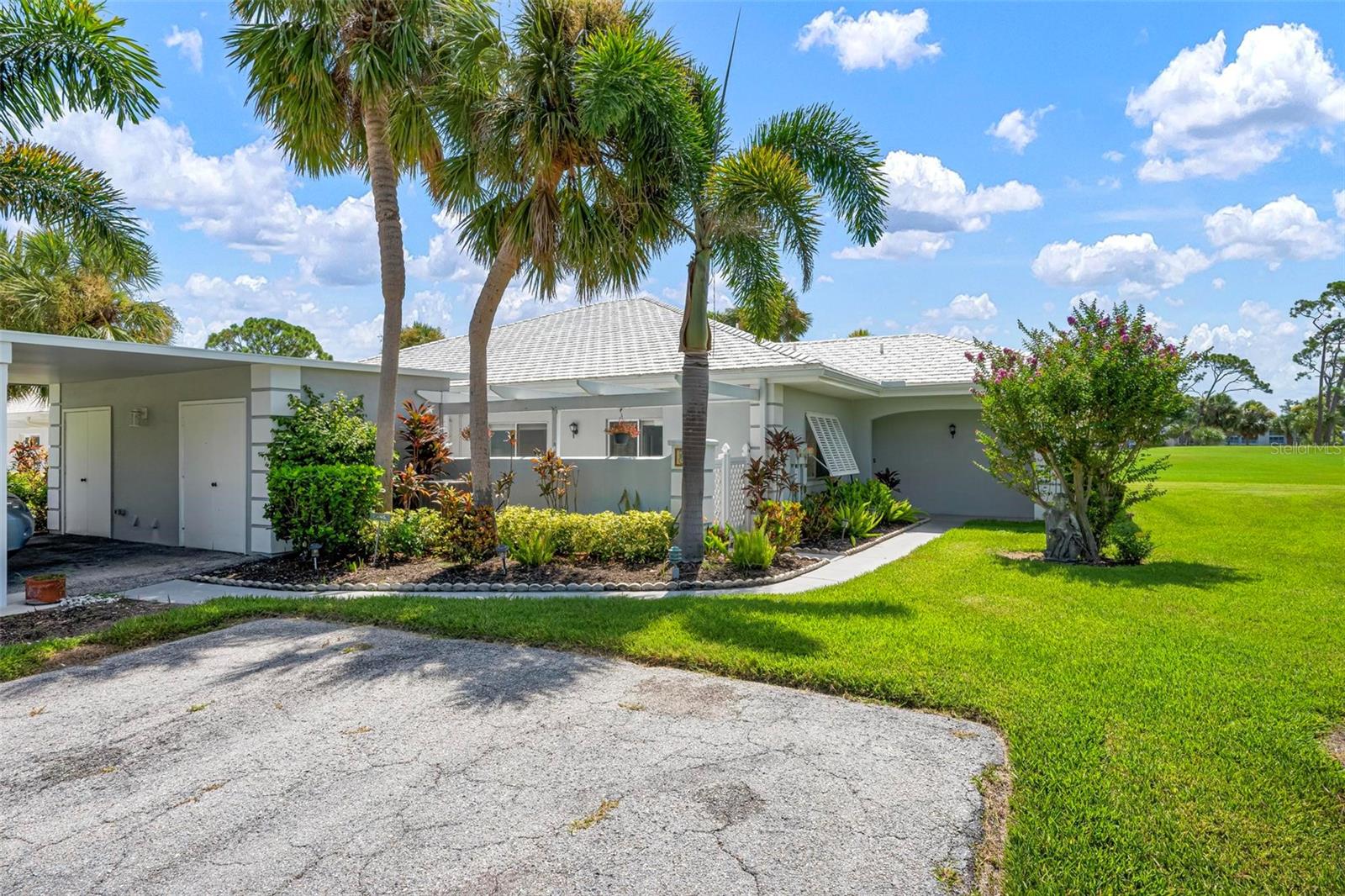 Image 3 of 82 For 240 Cerromar Way S 42