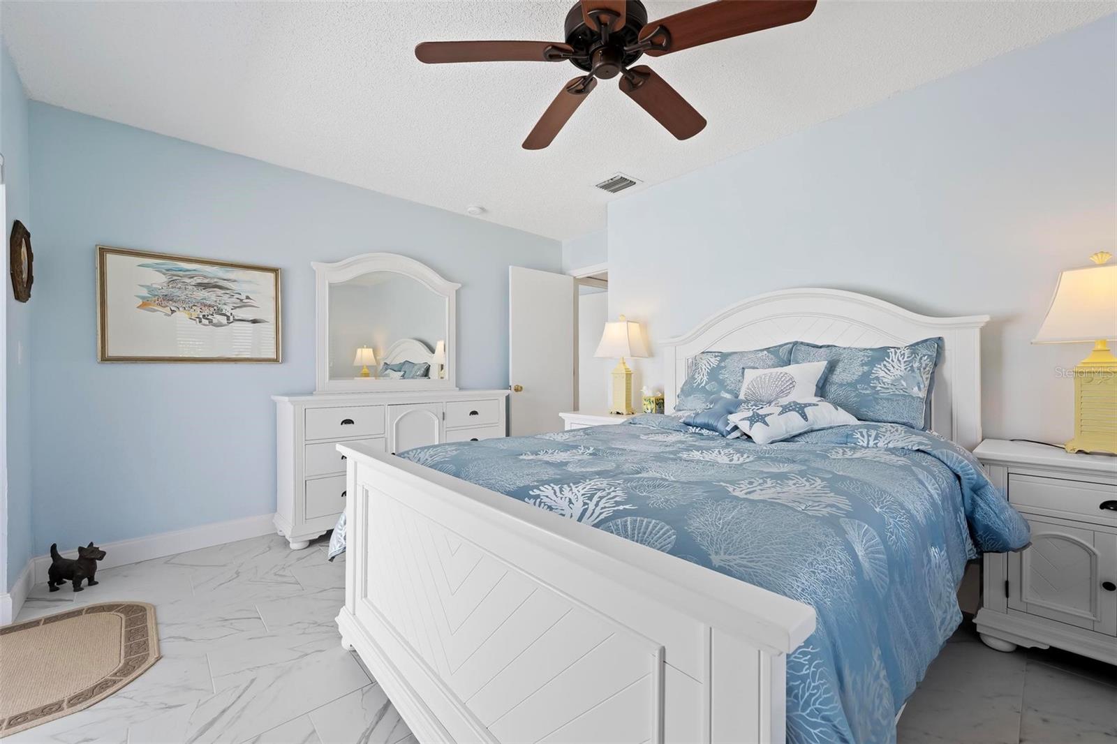 Image 30 of 82 For 240 Cerromar Way S 42