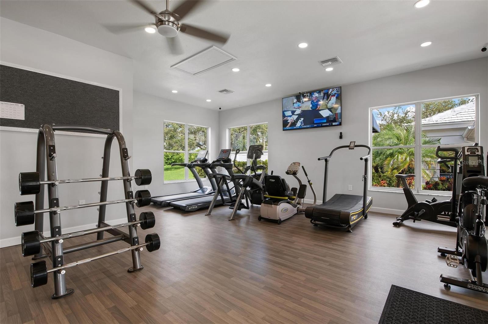 Image 63 of 82 For 240 Cerromar Way S 42