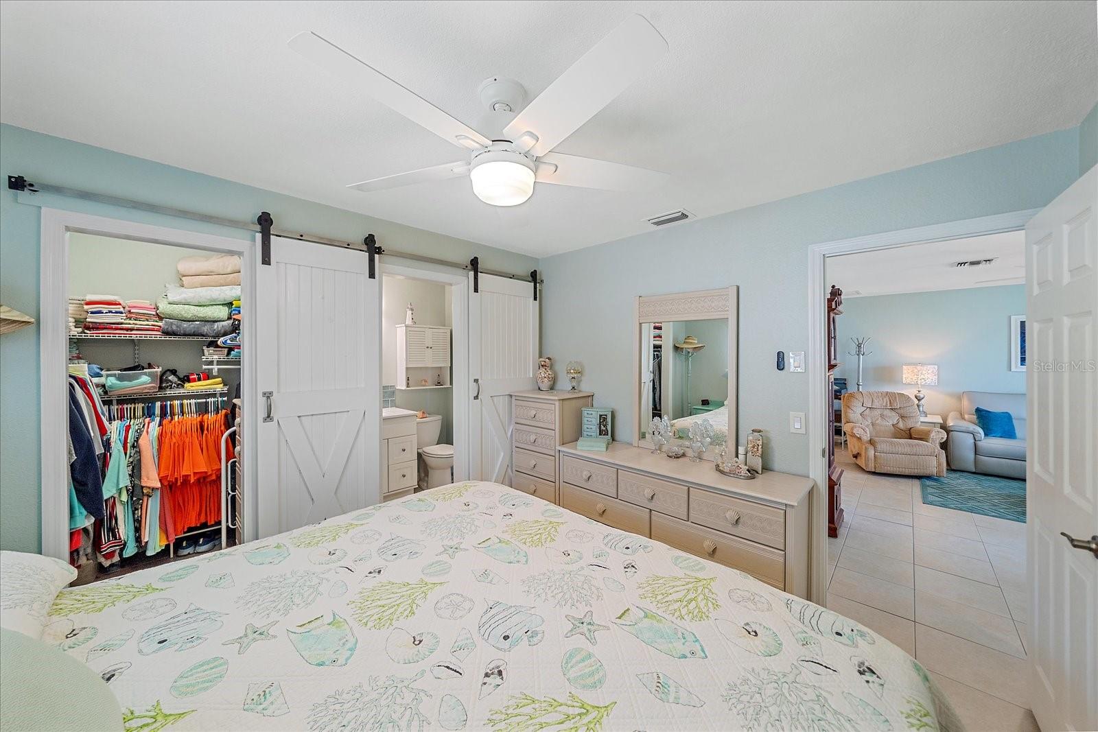 Image 12 of 39 For 10341 Greenway Avenue