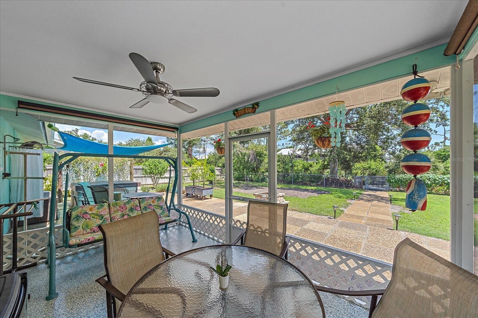 Image 22 of 39 For 10341 Greenway Avenue