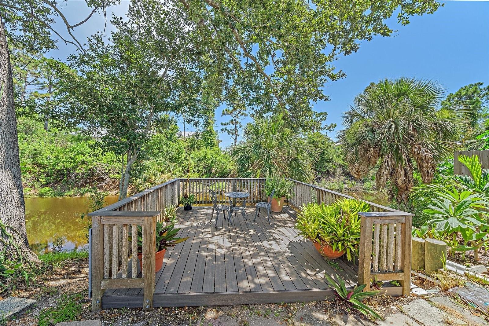 Image 5 of 39 For 10341 Greenway Avenue