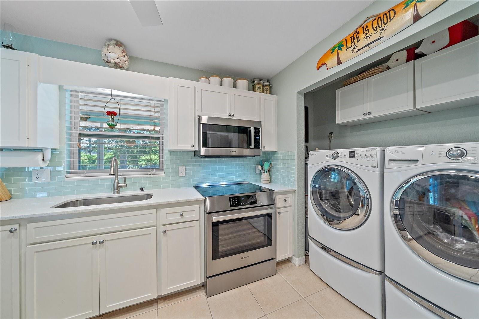 Image 9 of 39 For 10341 Greenway Avenue