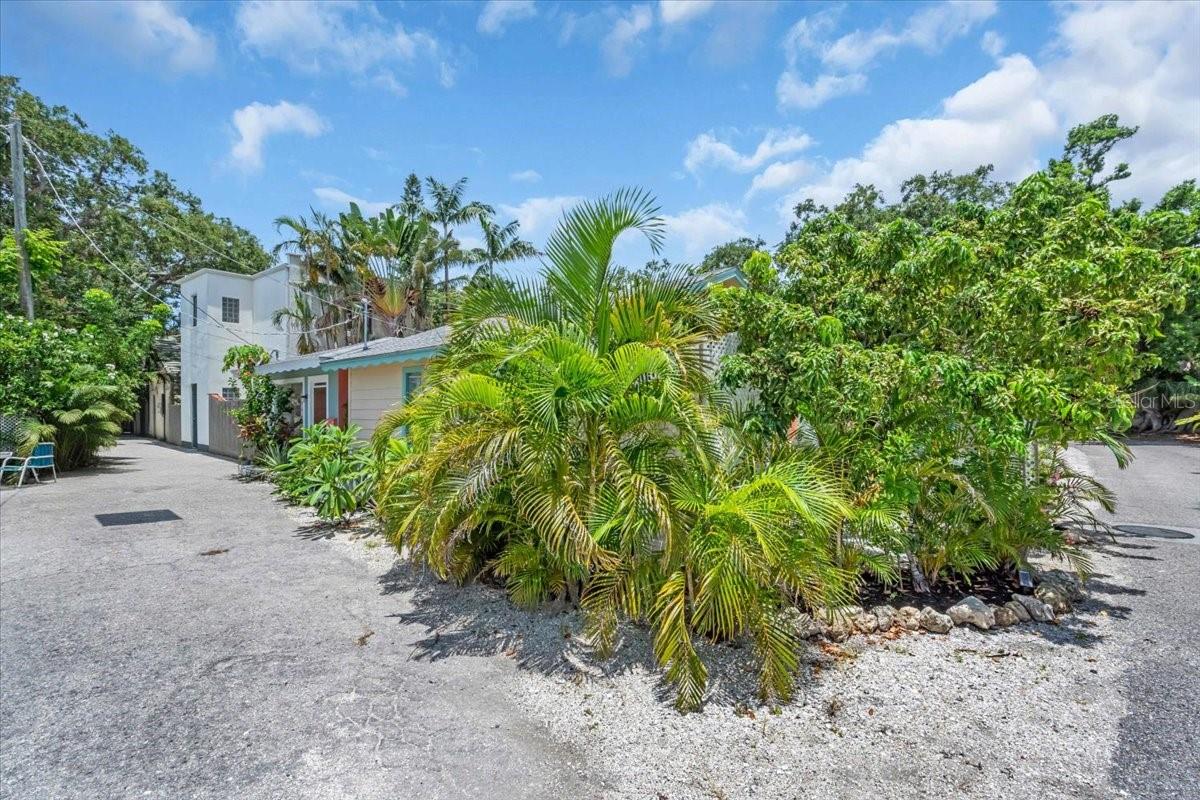 Image 43 of 100 For 1761 Siesta Drive