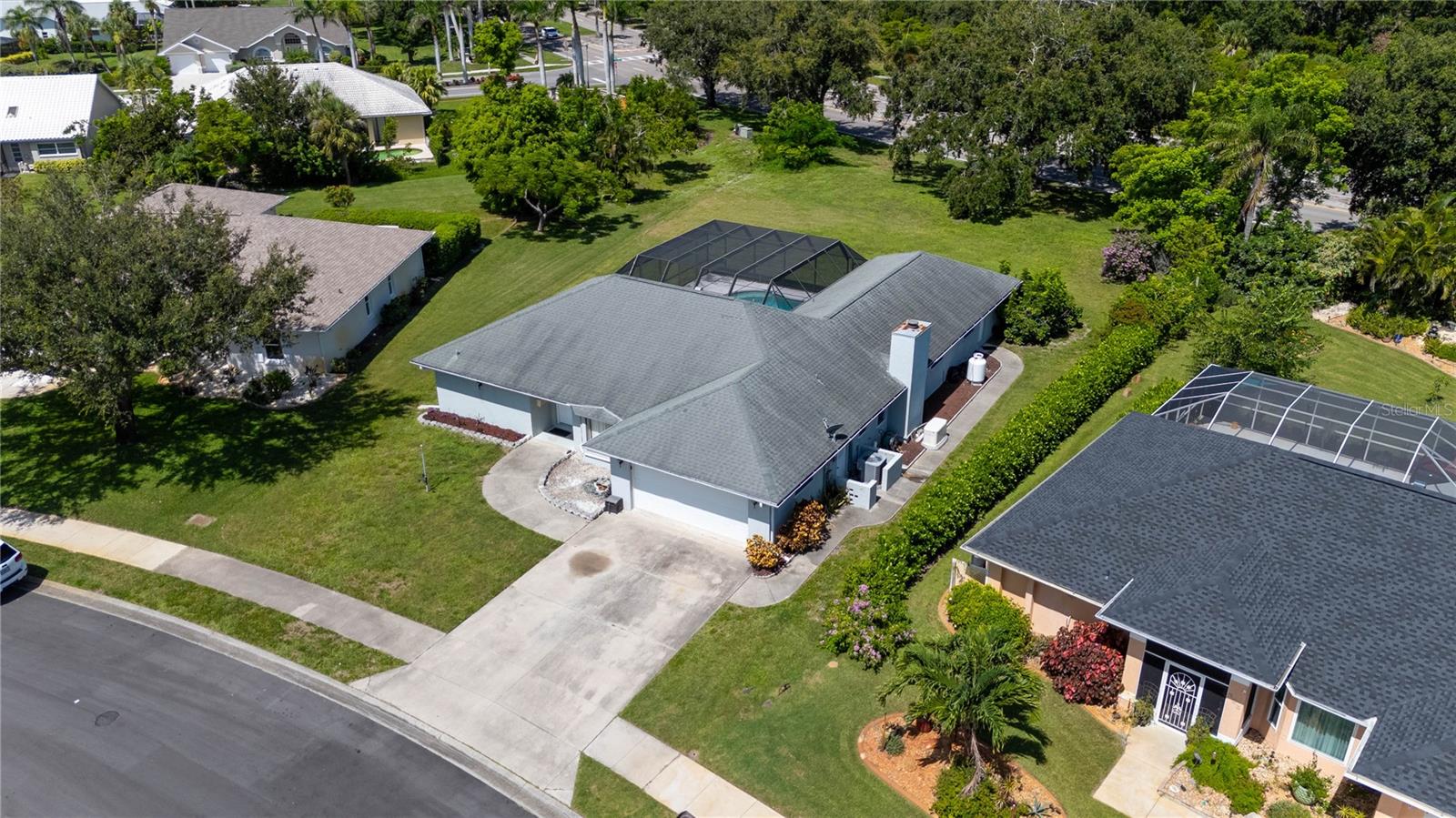 Image 2 of 50 For 543 Silk Oak Drive