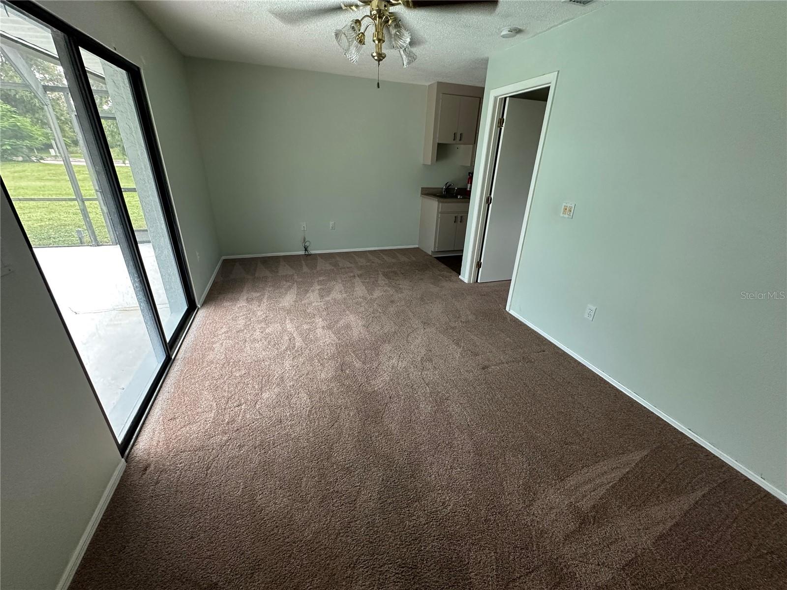 Image 36 of 50 For 543 Silk Oak Drive